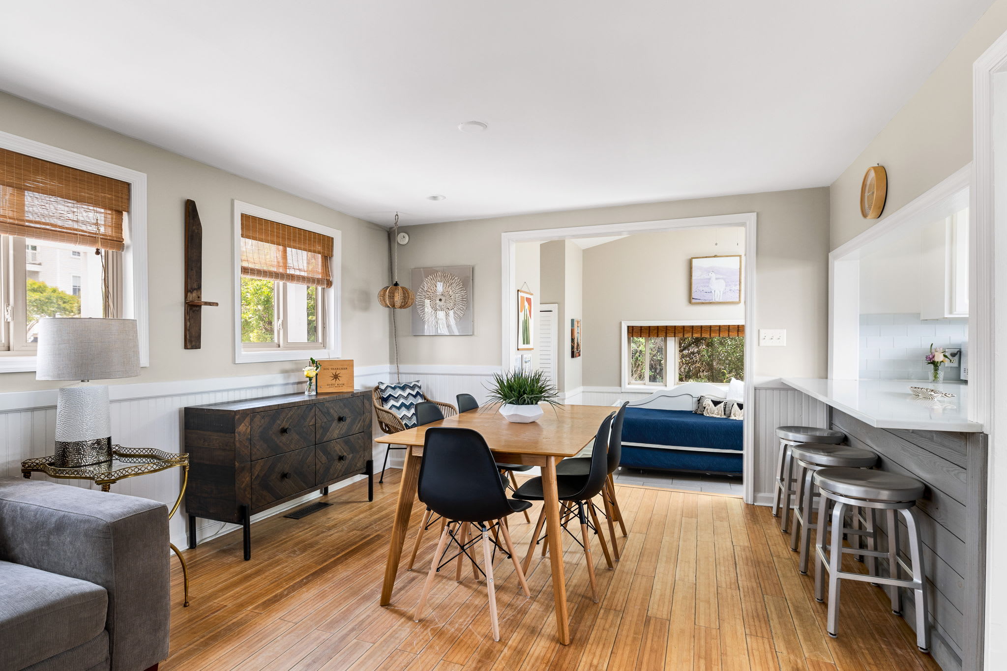 Dining area to enjoy a meal with family and friends 