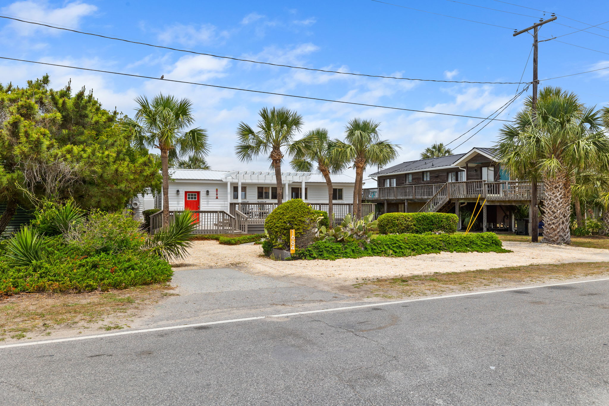 Exterior of the home! Plenty of parking for your group! 