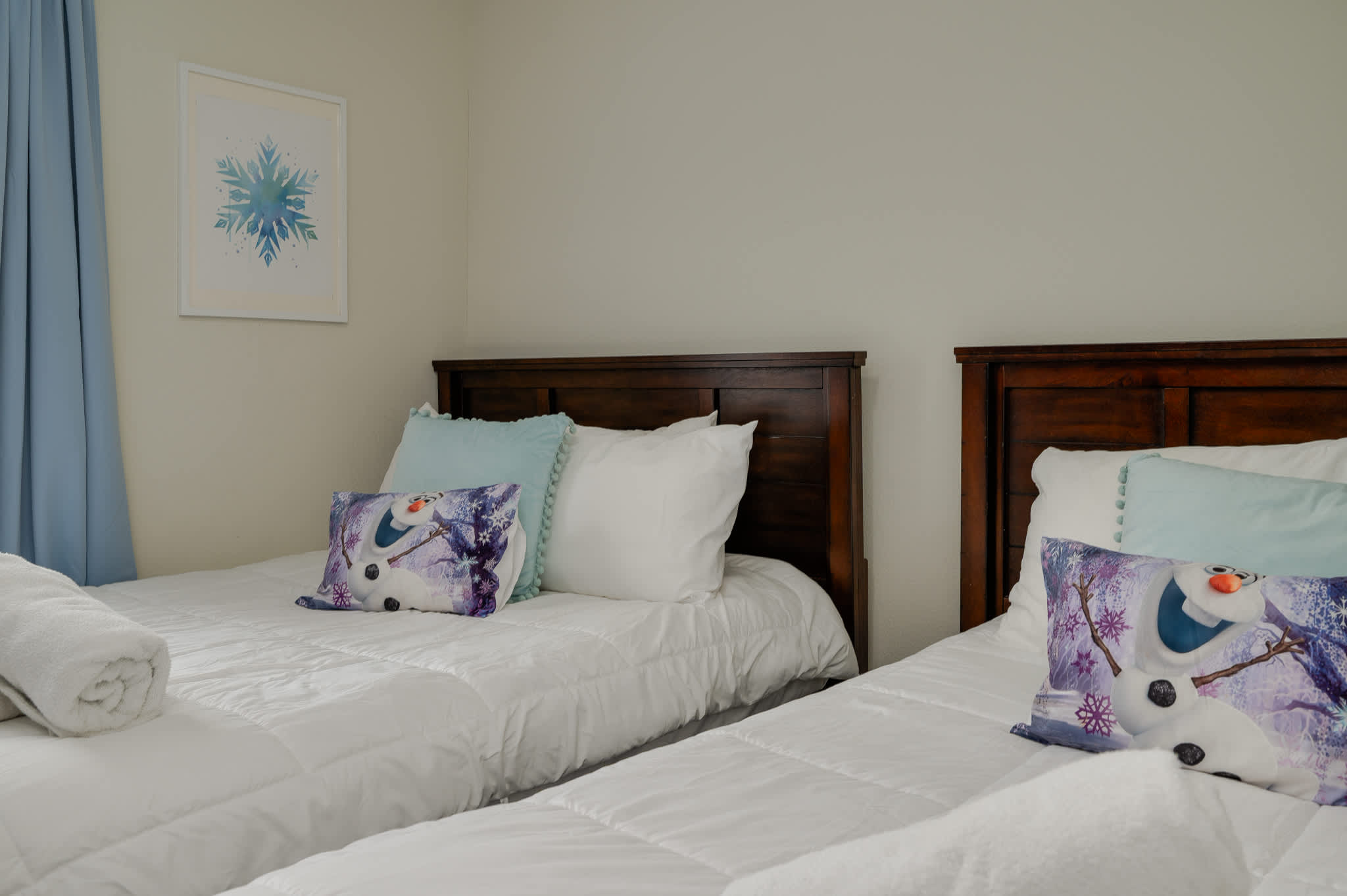 Spacious home w/private pool & BBQ near Disney