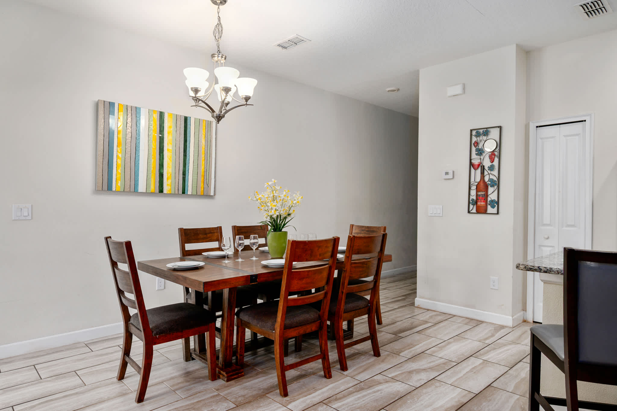 Spacious home w/private pool & BBQ near Disney