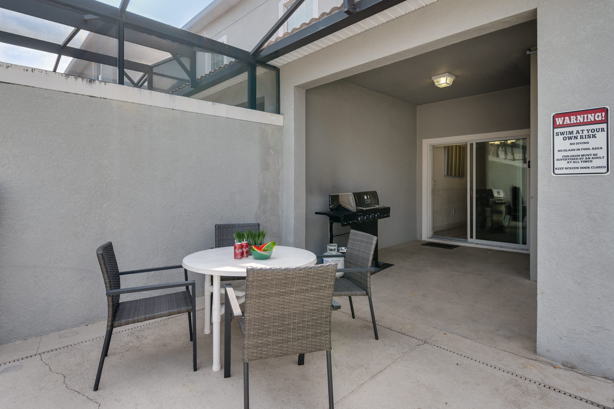 Spacious home w/private pool & BBQ near Disney