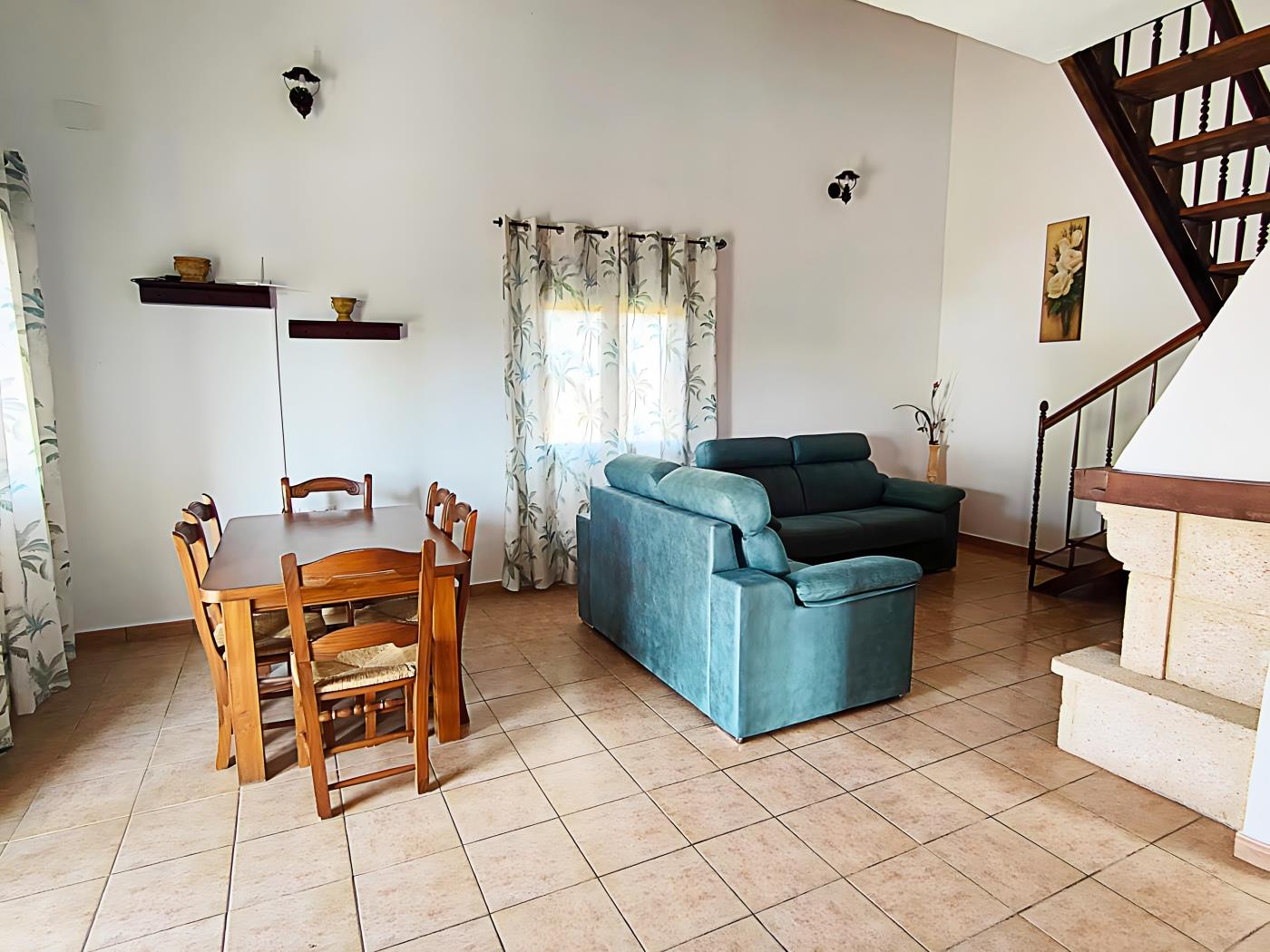 Chalet con piscina y jardín privado, ideal para familias y vacaciones en Conil - image 9