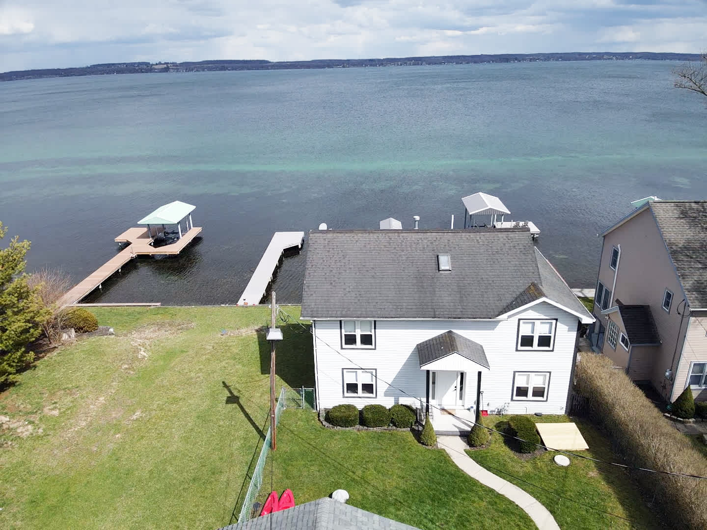 Lakefront House w/ Kayaks, Fire Pit & Game Room - Picture 1
