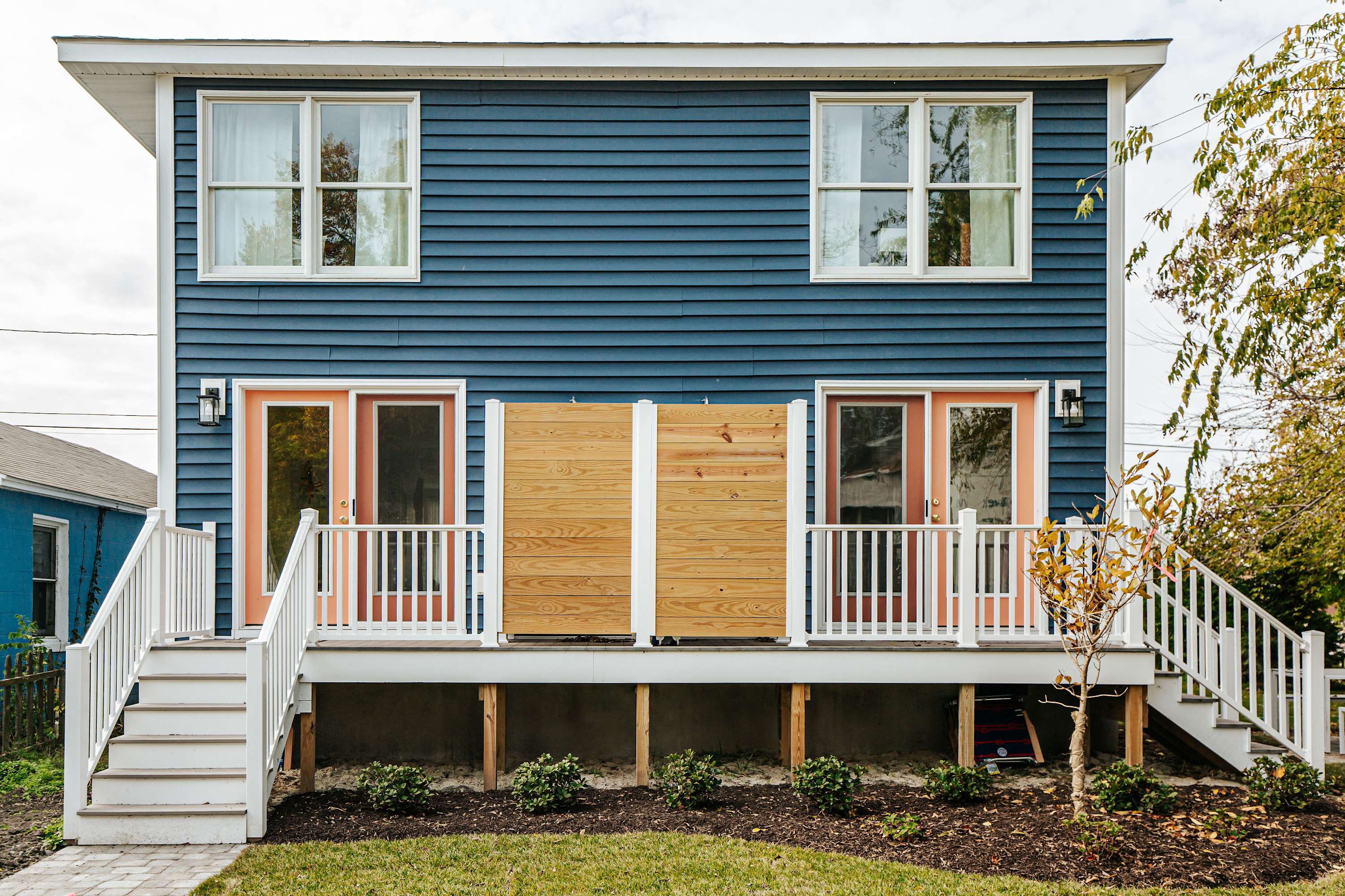 Firepit/BBQ, Minutes to Beach & Park | Deja Blu II