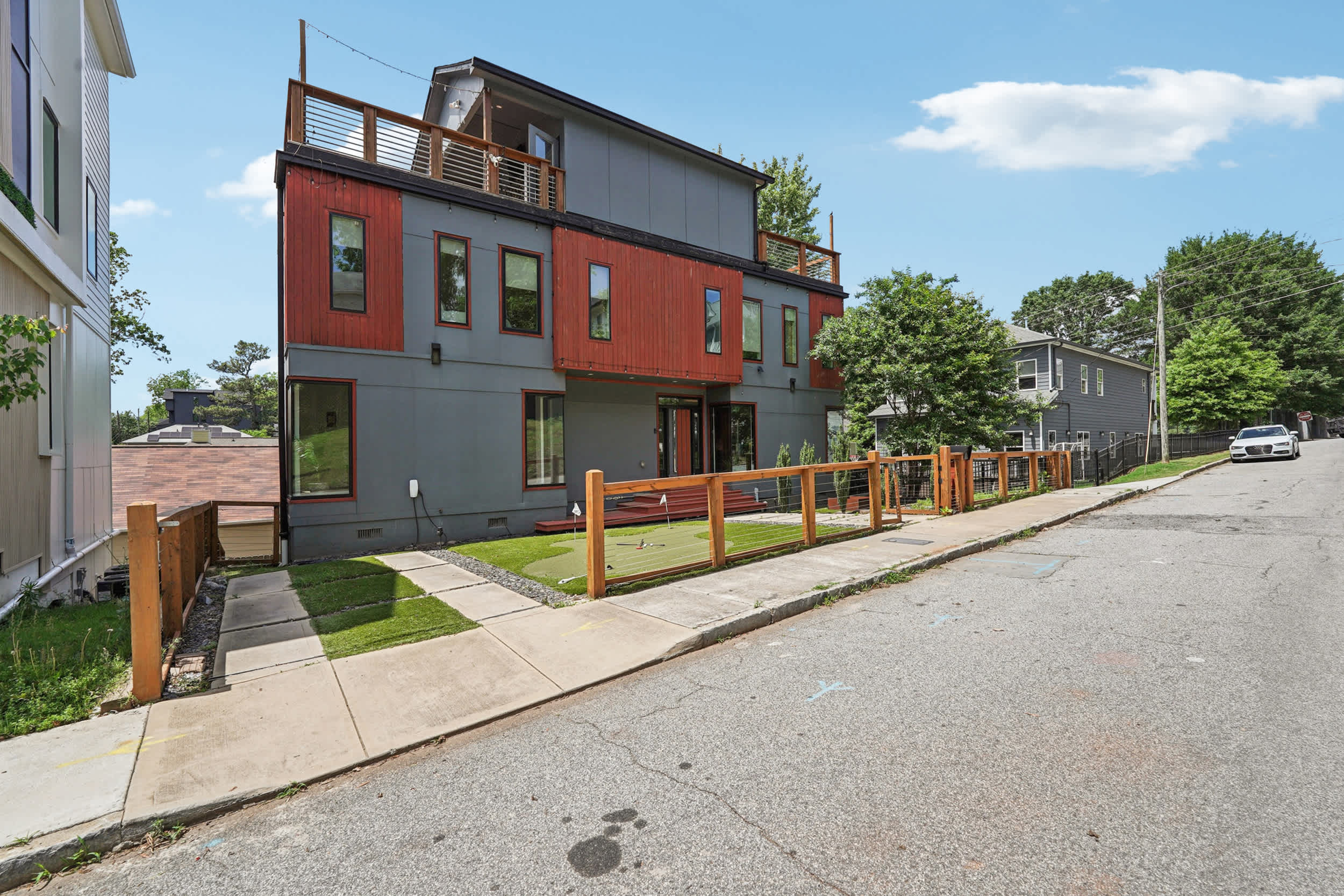 Beautiful/Modern/Putting Grn/Close to city/Slps 8 — Atlanta, GA — vacation rental