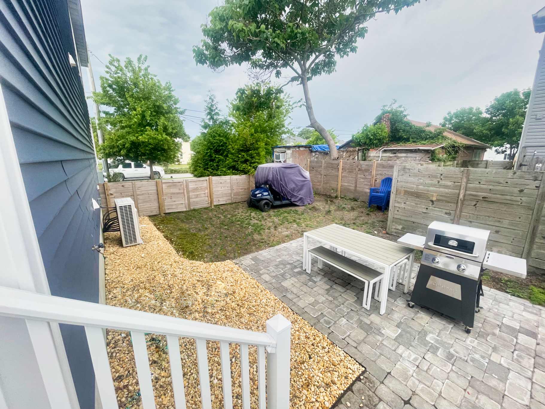 Firepit/BBQ, Minutes to Beach & Park | Deja Blu II