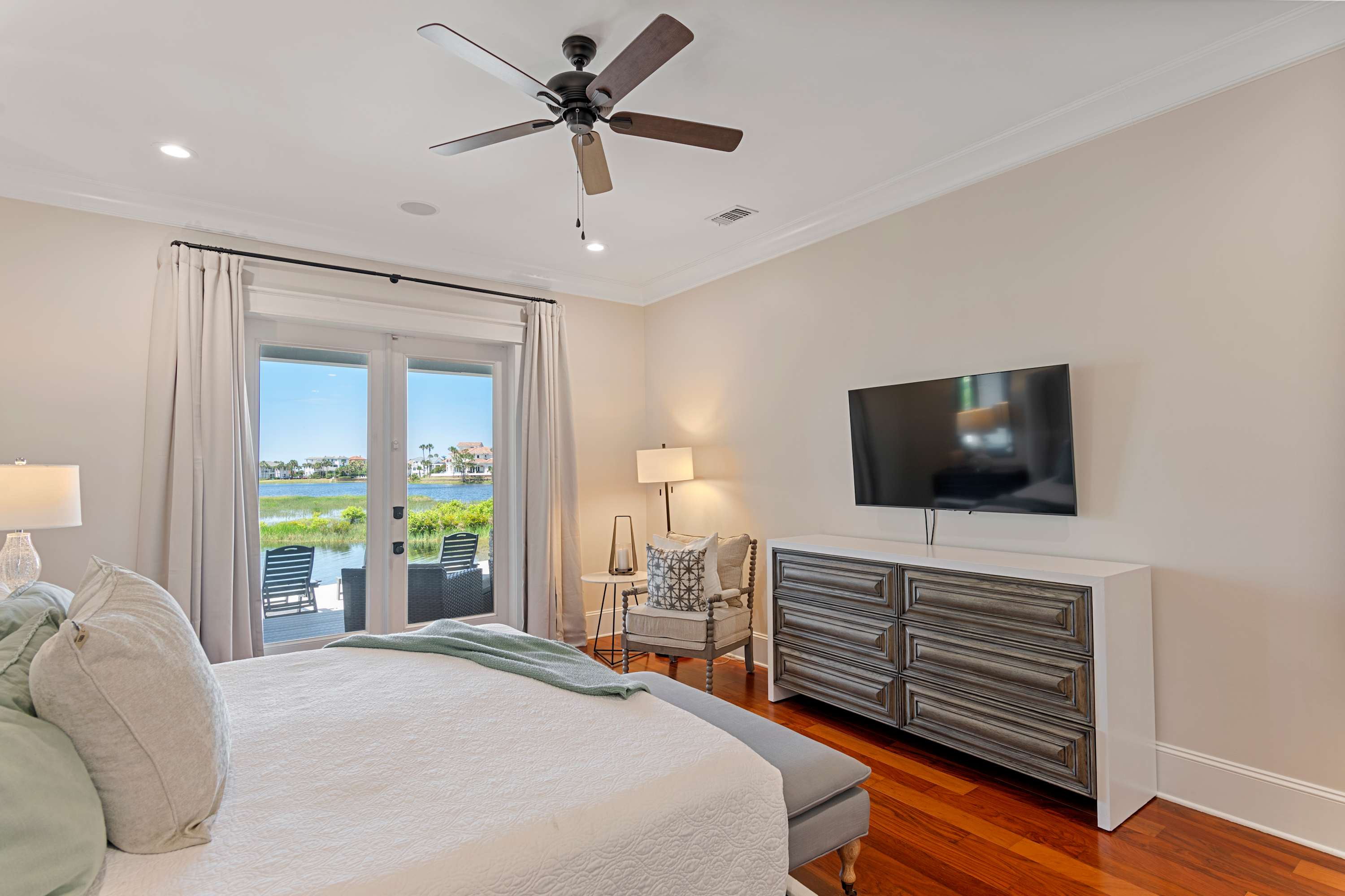 Luxury Waterfront, Heated Pool | Sea Glass