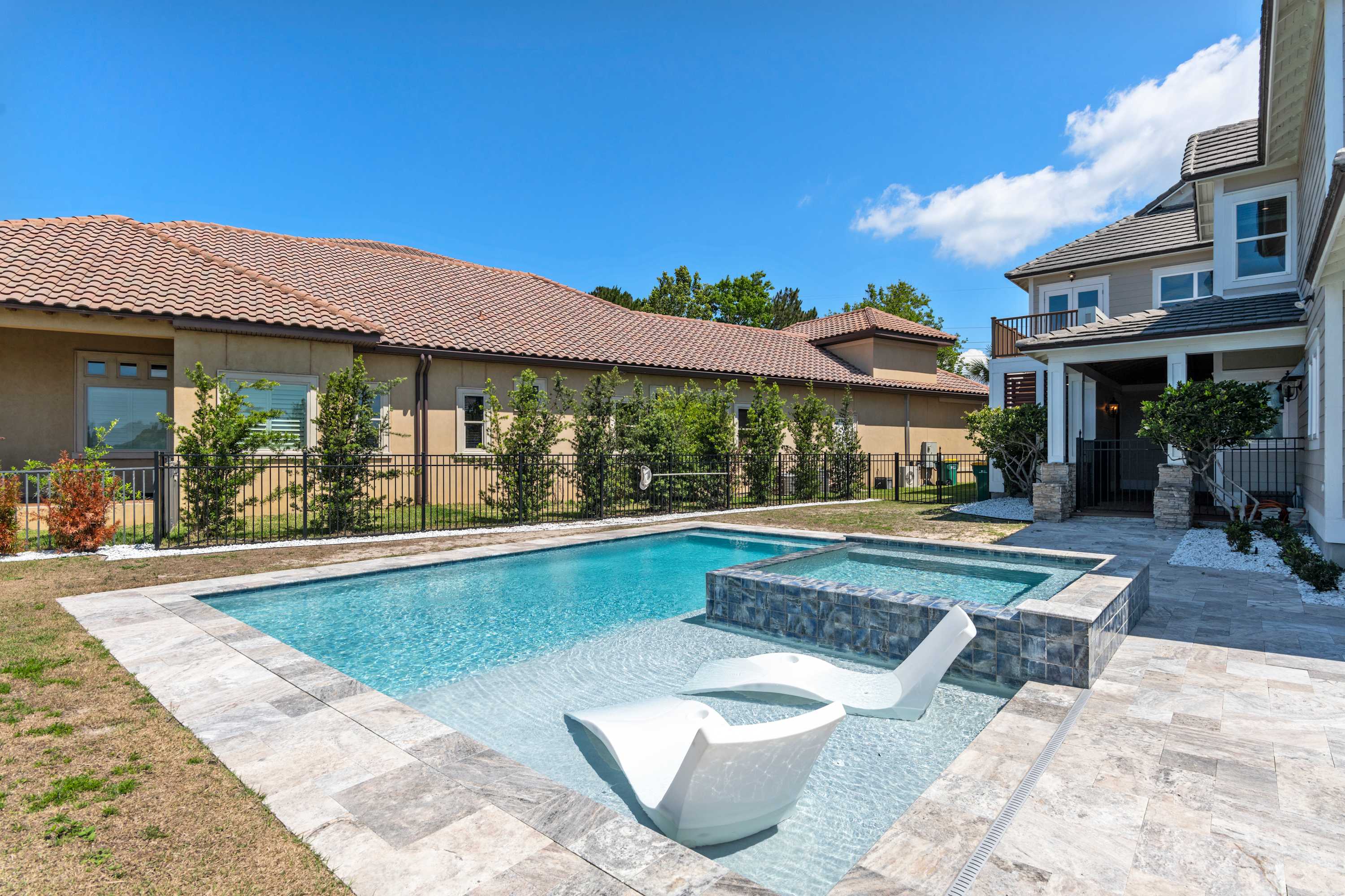 Luxury Waterfront, Heated Pool | Sea Glass