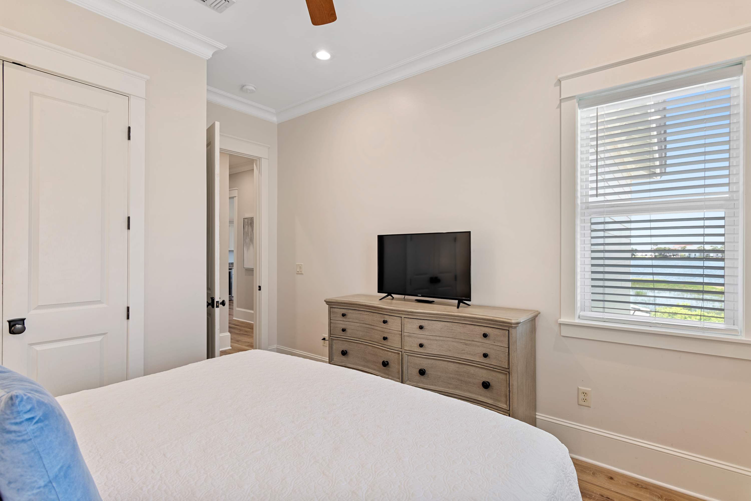 Luxury Waterfront, Heated Pool | Sea Glass