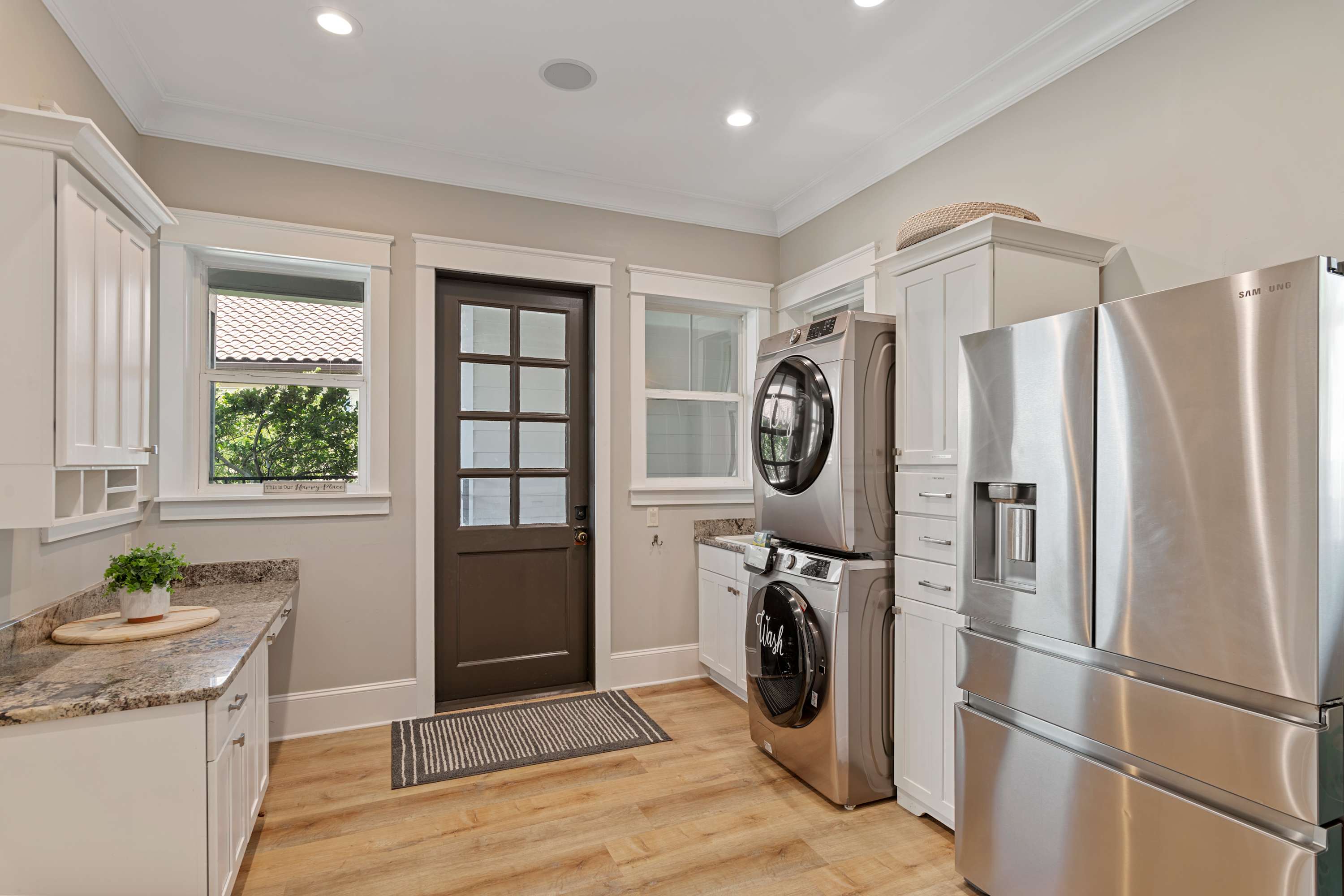 Luxury Waterfront, Heated Pool | Sea Glass