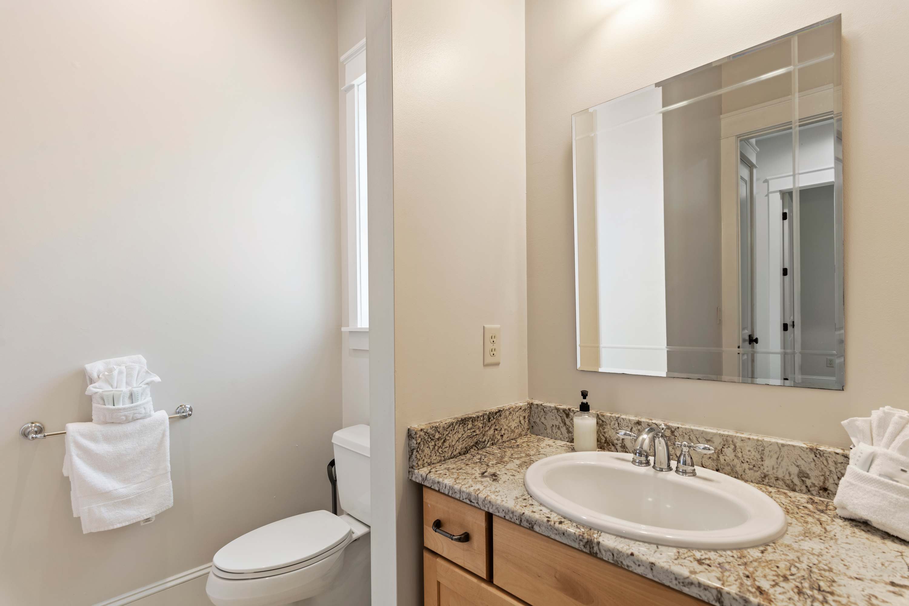 Luxury Waterfront, Heated Pool | Sea Glass