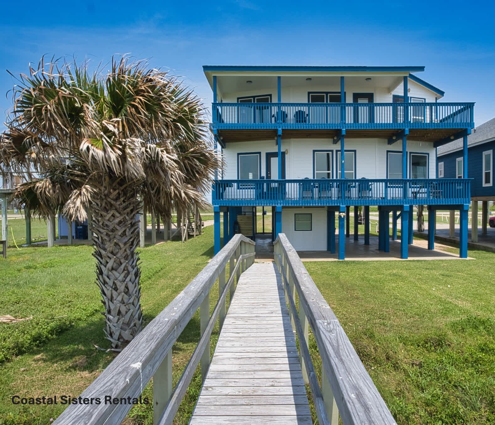Lighthouse by the Sea-FRONT ROW-Five Bedroom — Surfside Beach, TX — vacation rental