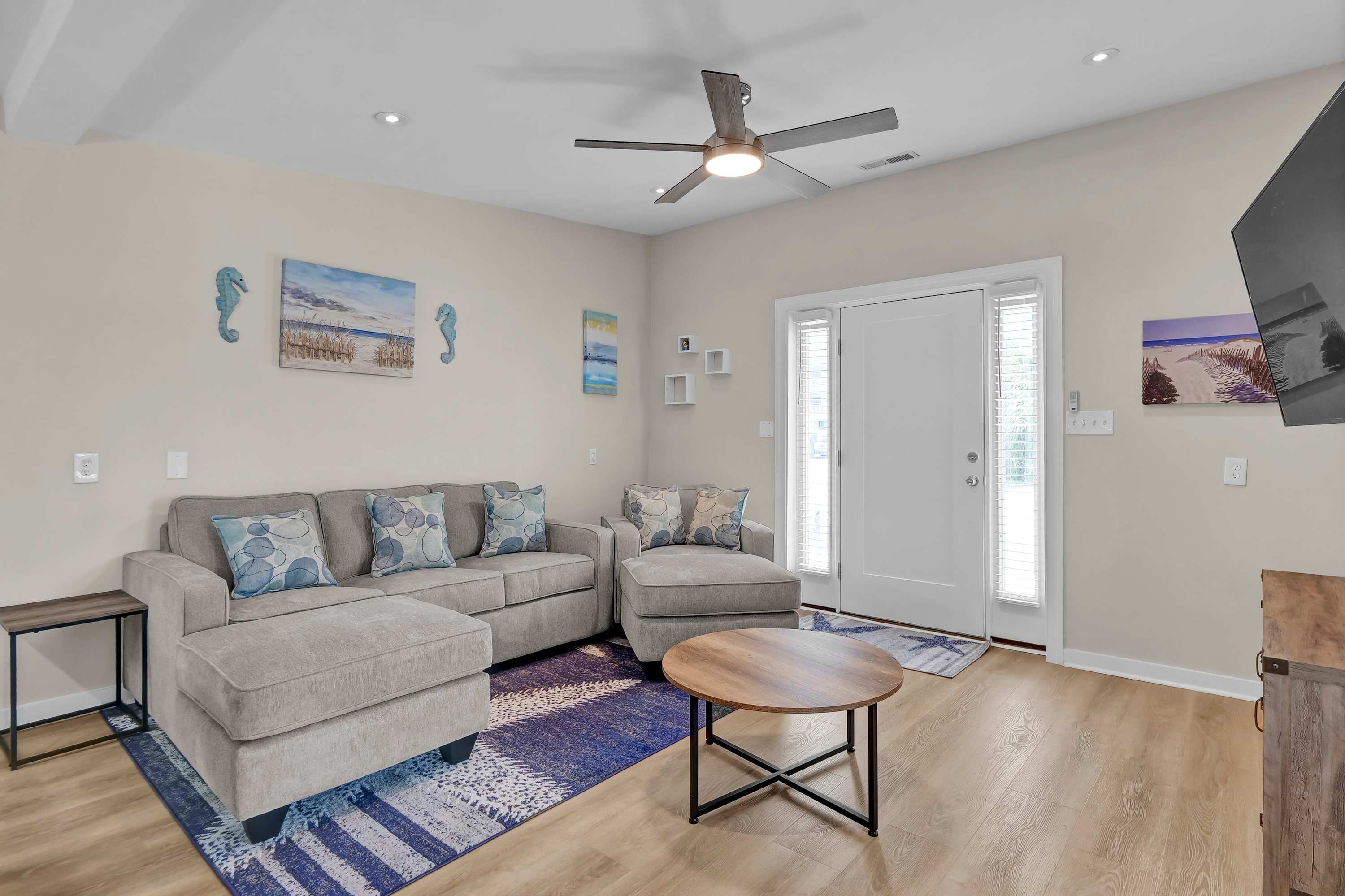 Beachwood Bungalow B, walk to beach and boardwalk — Carolina Beach, NC — vacation rental