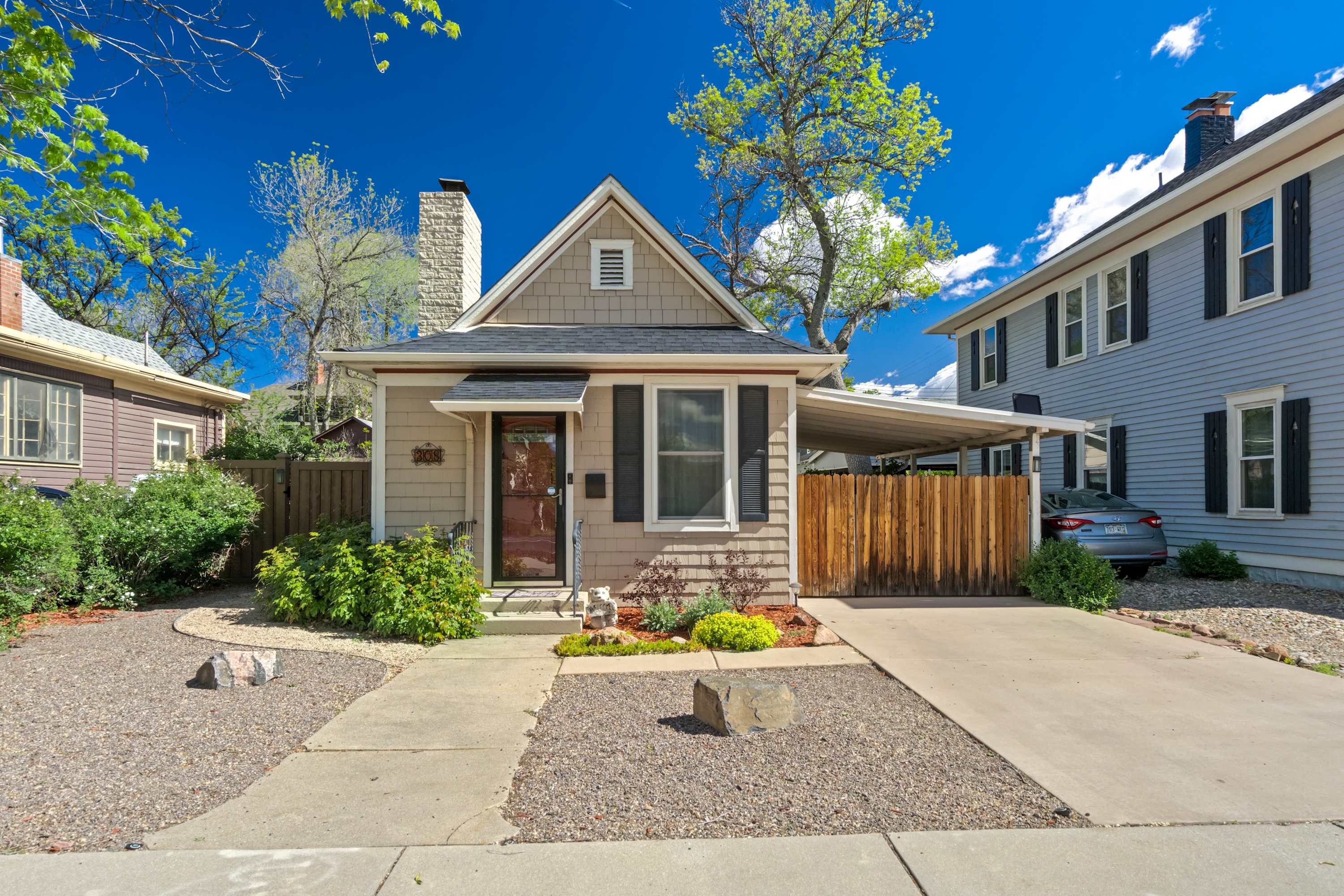 2BR Bungalow w/ Seating Patio near Old Colorado DT — Colorado Springs, CO — vacation rental