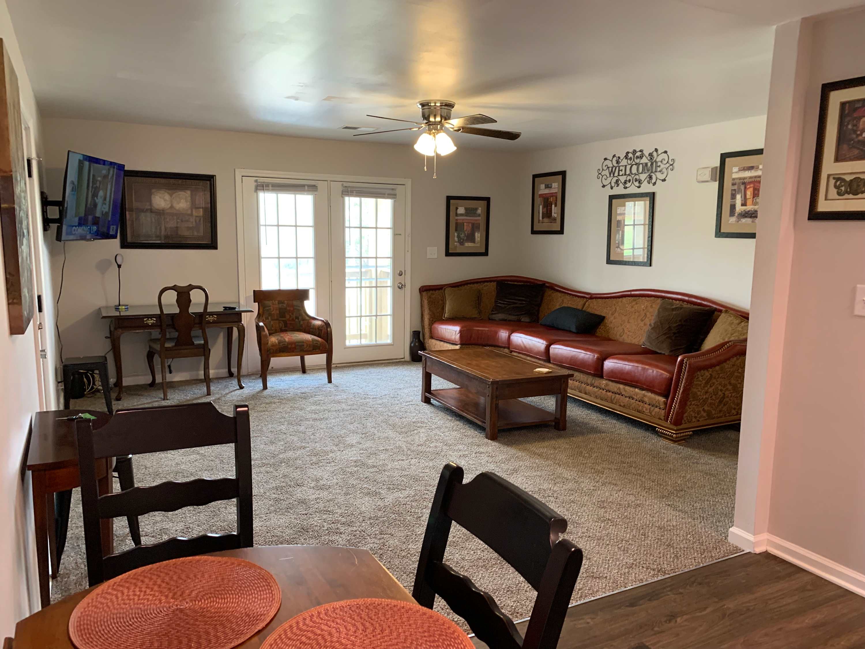 Cozy & Convenient Stay 2BR Near Ft Campbell — Clarksville, TN — vacation rental