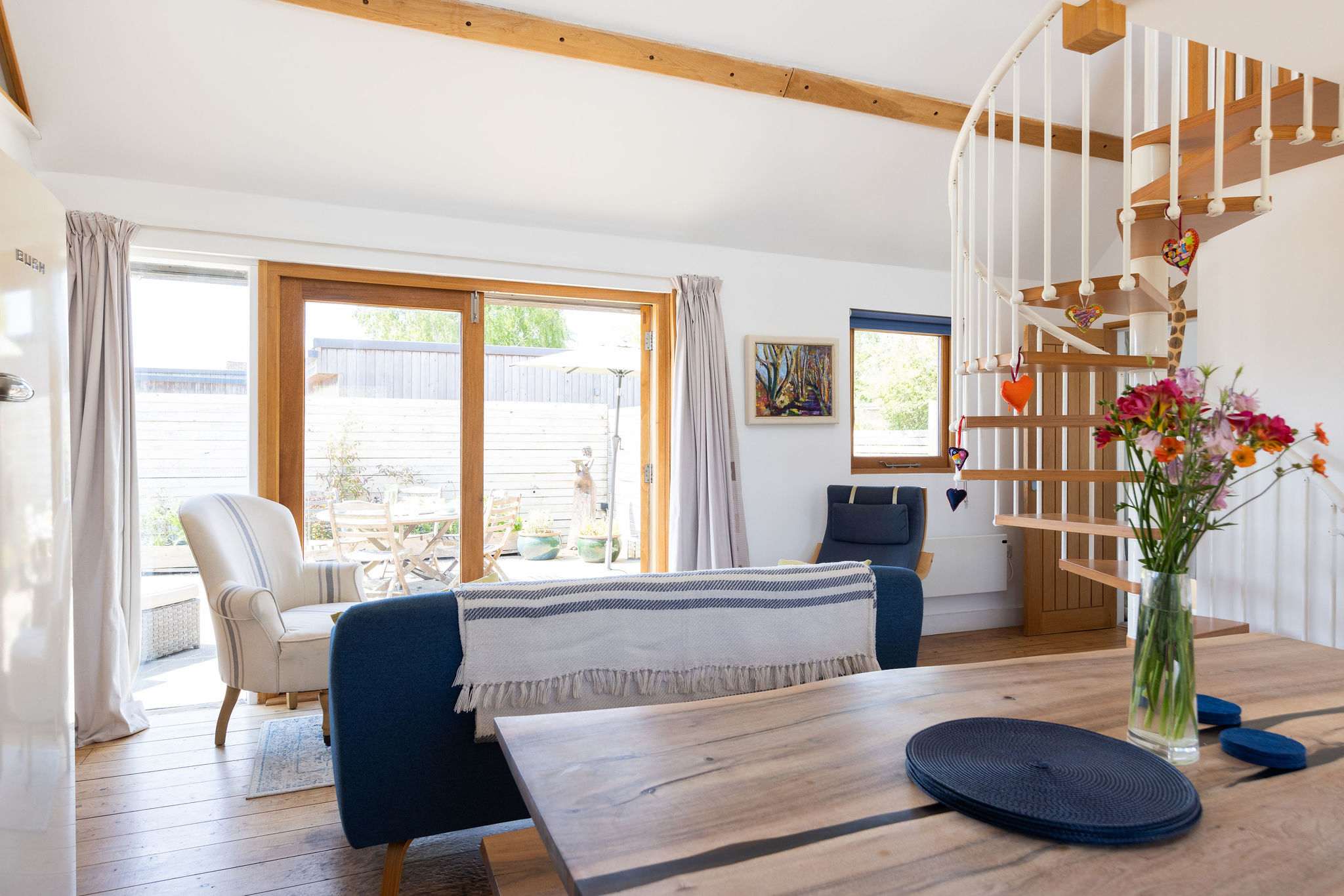 The ideal space for intimate chats or simply a moment of quiet.