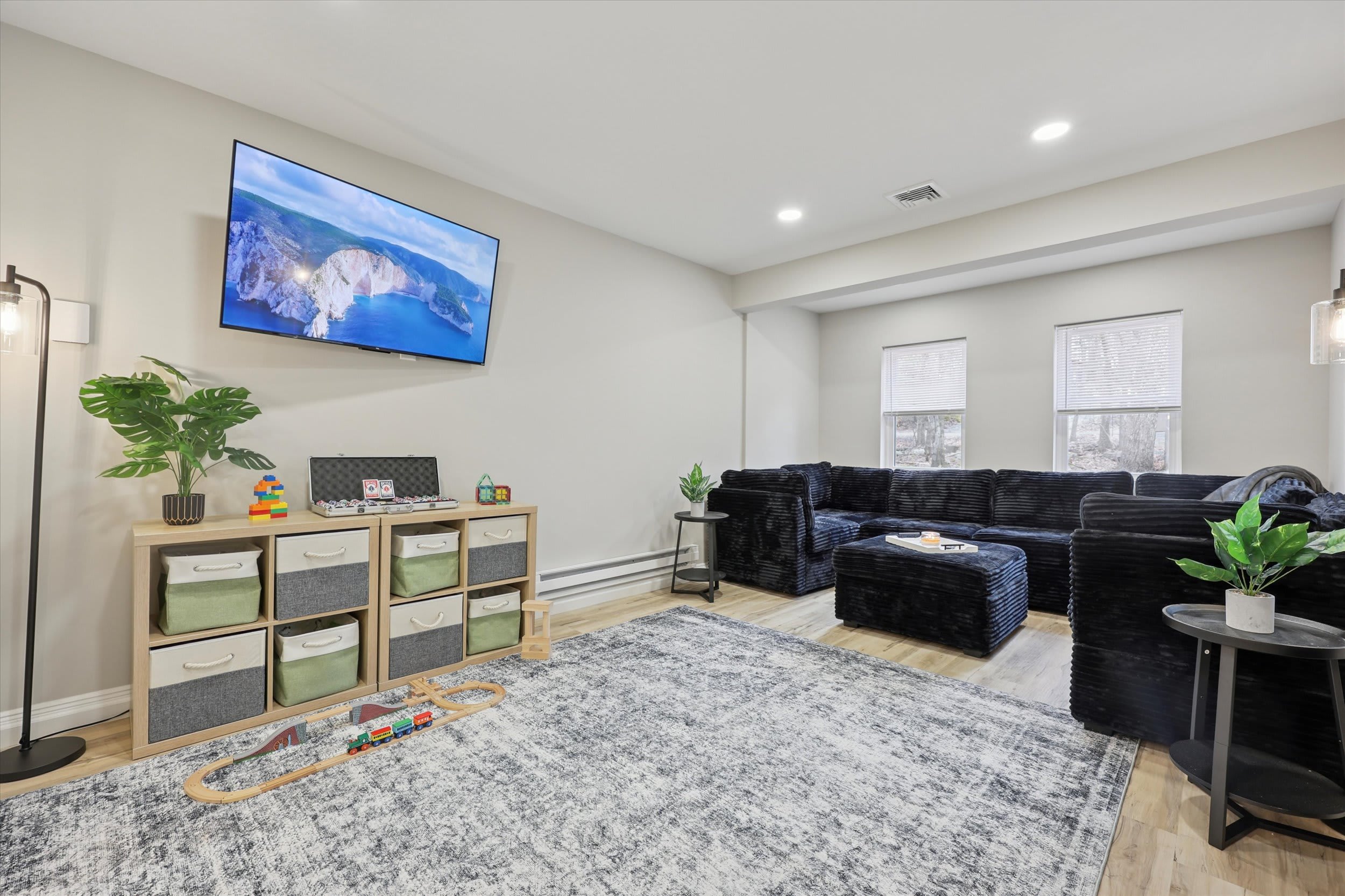 Cozy up on the sectional for movie nights with the whole group