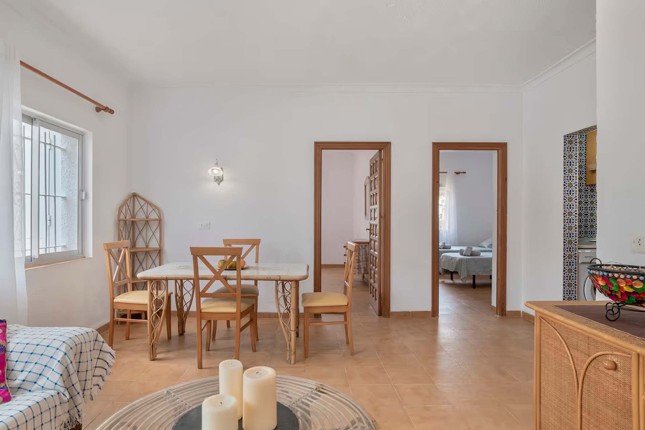 Apartamento accesible en Conil con piscina compartida, parking y jardín privado - image 16