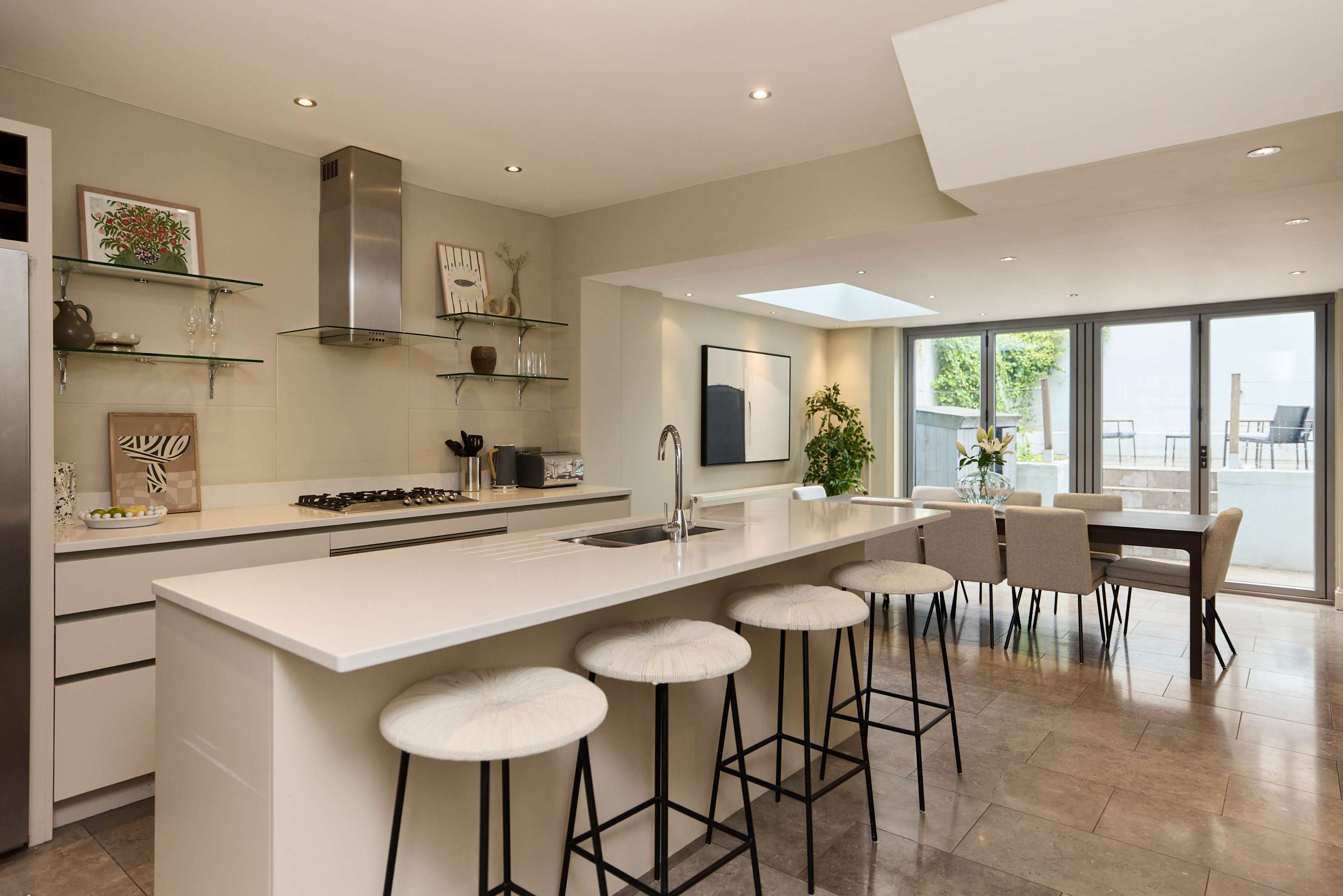 Redbrick on Langton in Langton Street 29 SW10 0JL - Property image 2 - VivreStays