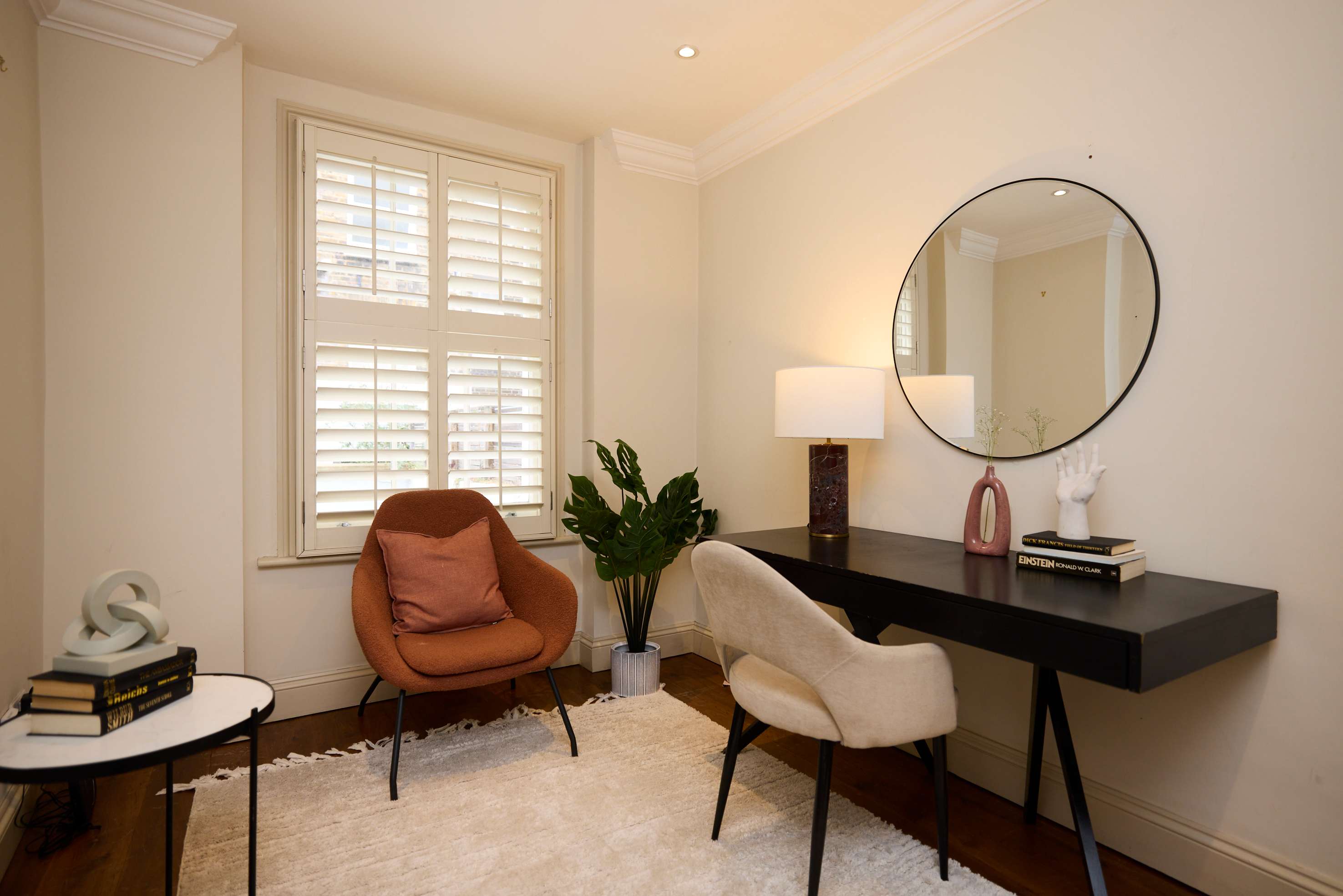 Redbrick on Langton in Langton Street 29 SW10 0JL - Property image 33 - VivreStays