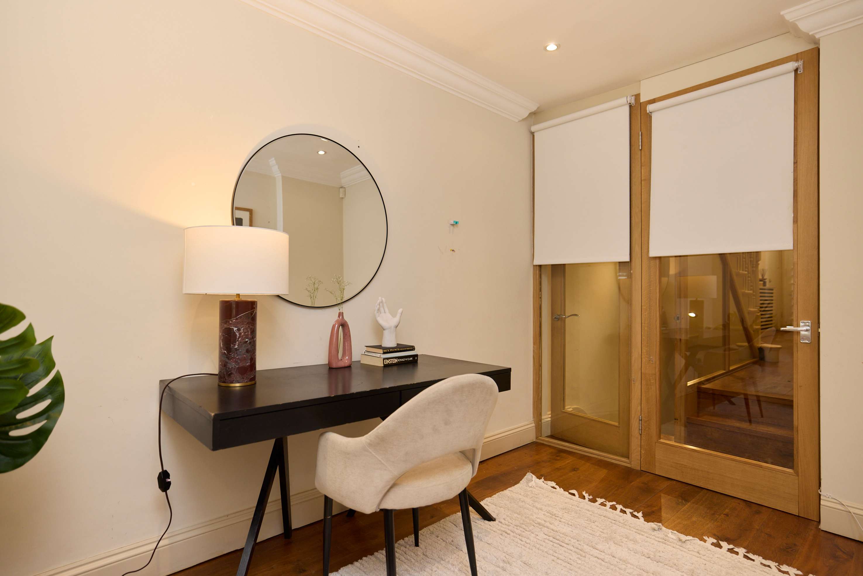 Redbrick on Langton in Langton Street 29 SW10 0JL - Property image 34 - VivreStays