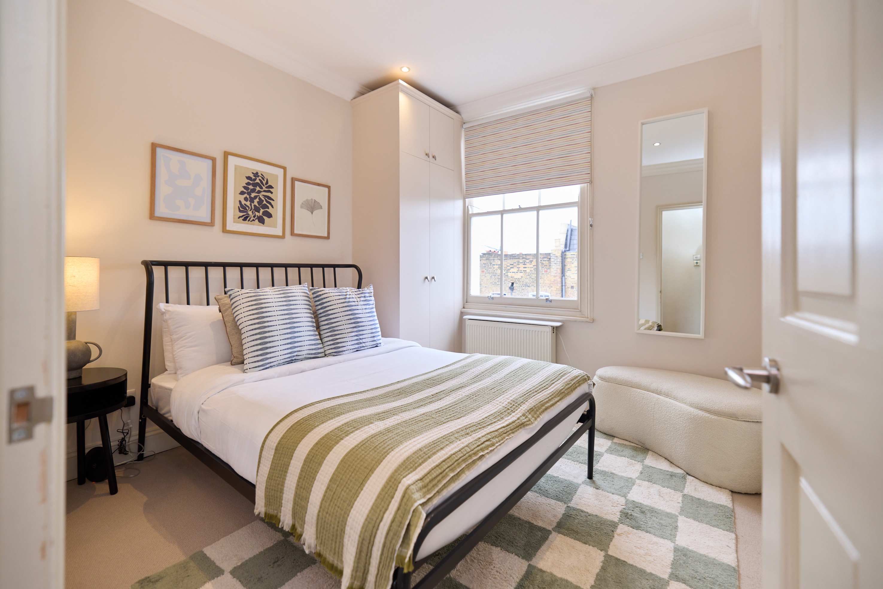 Redbrick on Langton in Langton Street 29 SW10 0JL - Property image 28 - VivreStays
