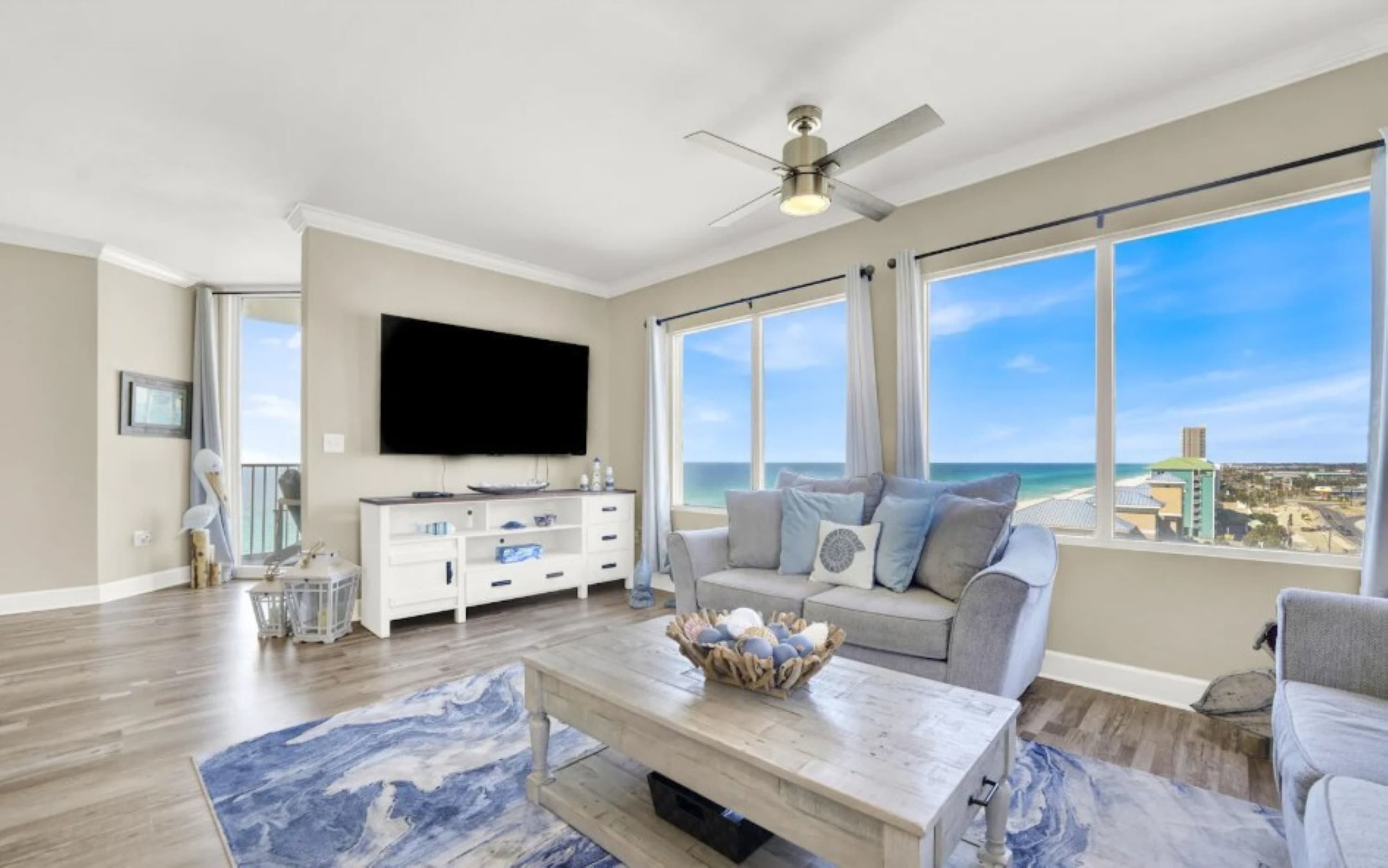 Sapphire Shores Beachfront Condo for 6 w Resort Amenities