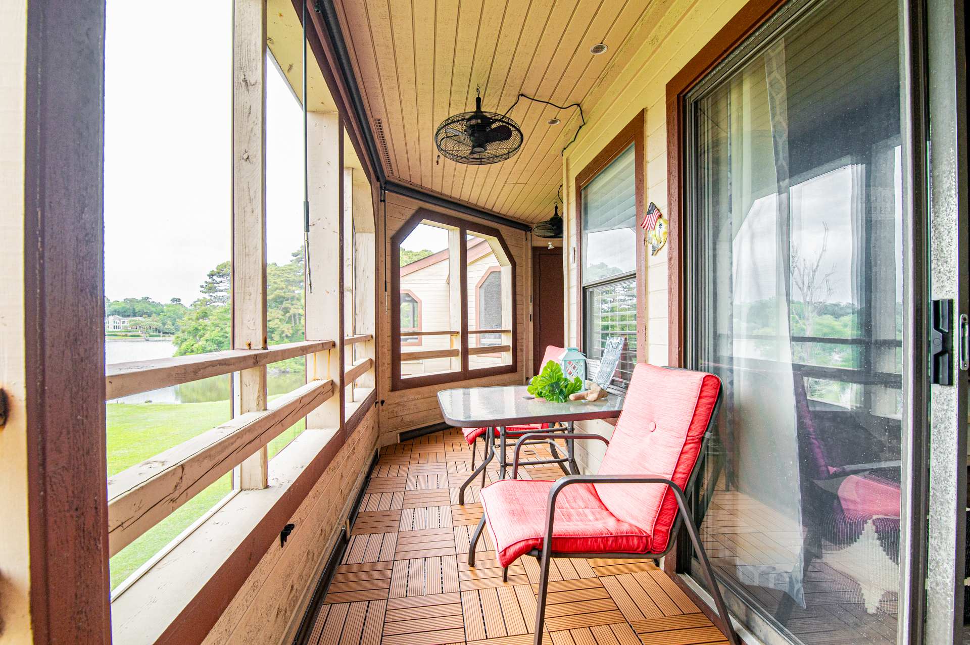 Shore Dr Lake View Retreat w Pools and Pickleball