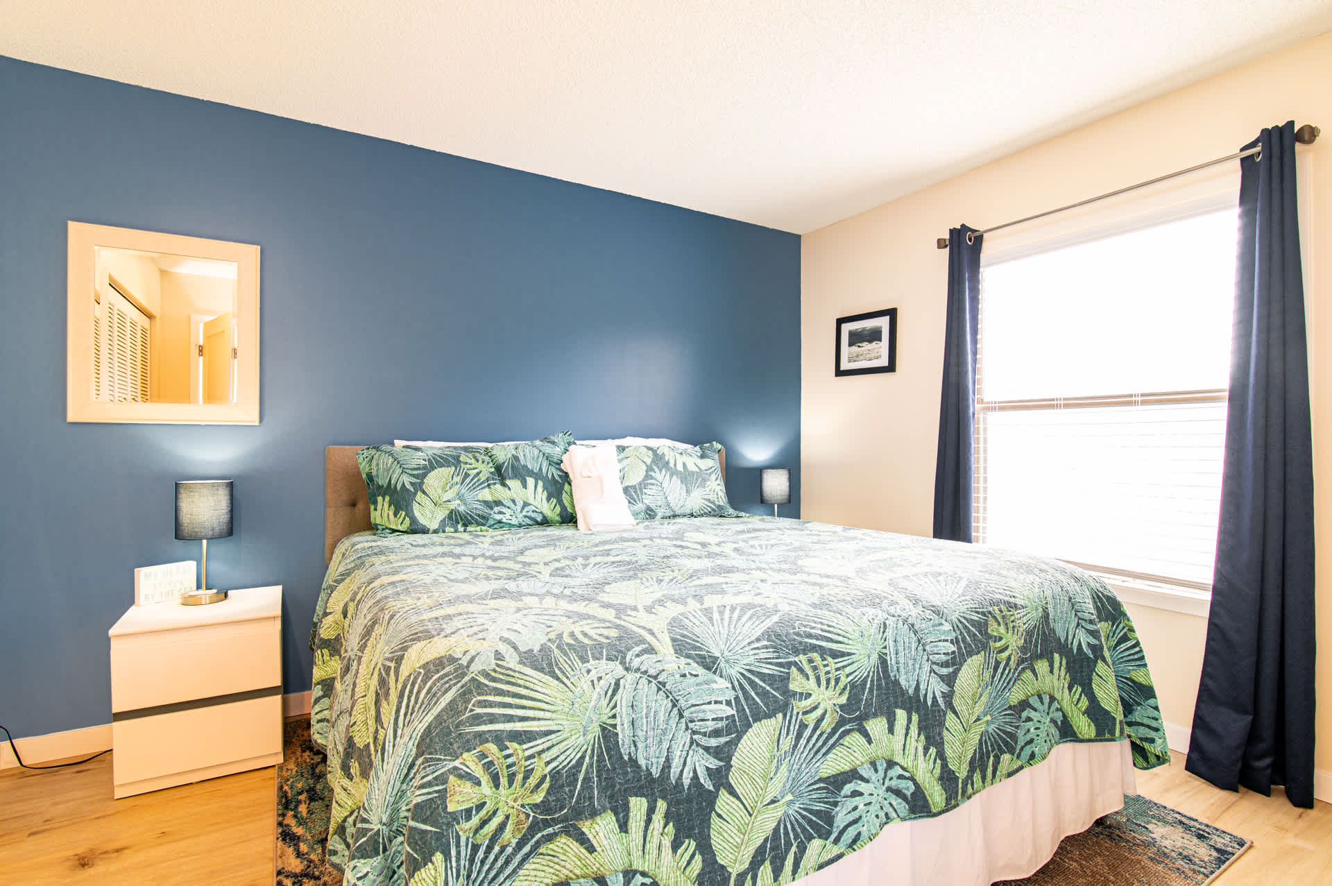 Shore Dr Lake View Retreat w Pools and Pickleball