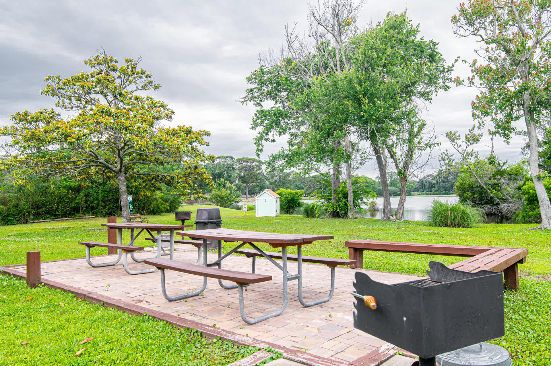 Shore Dr Lake View Retreat w Pools and Pickleball
