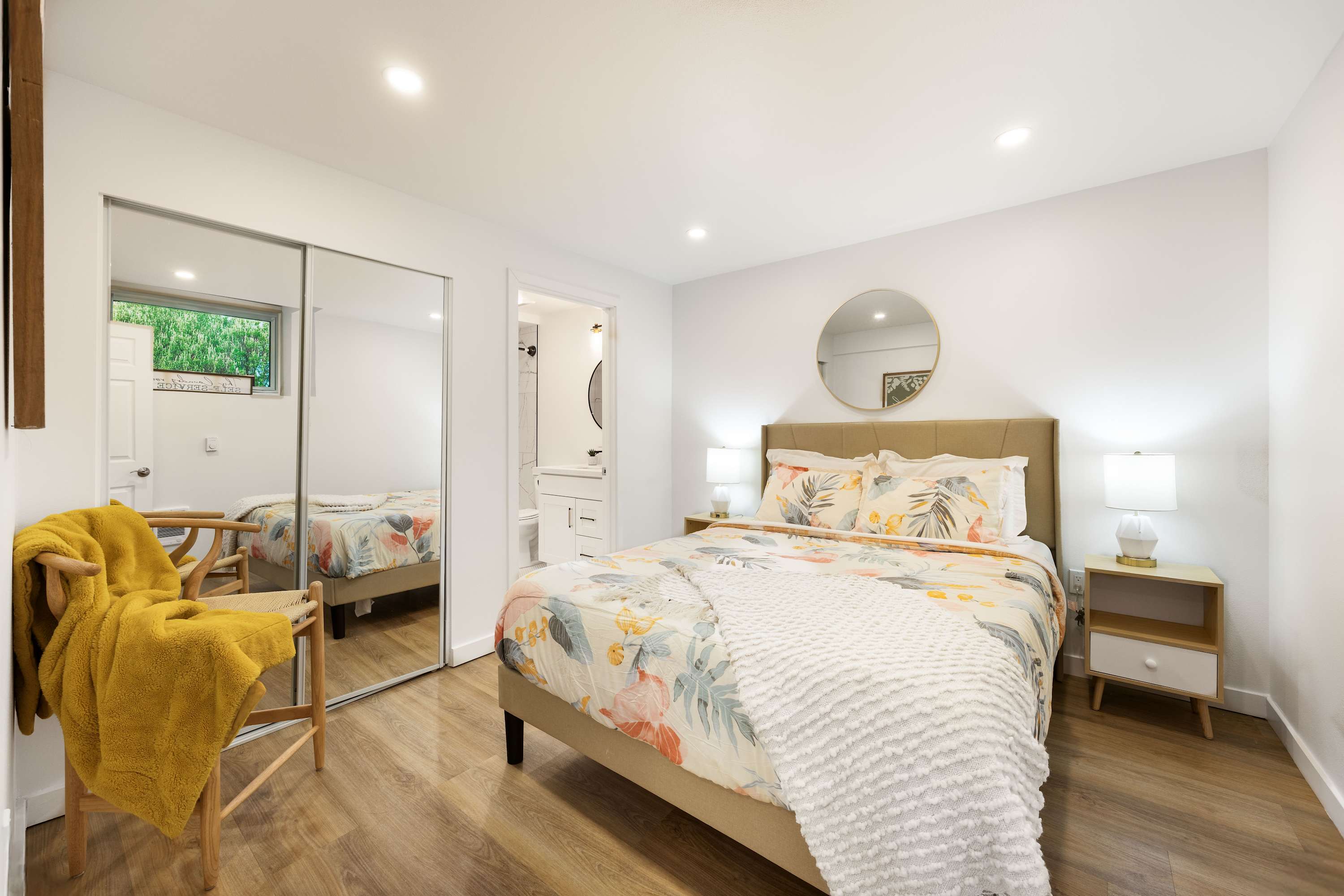 Brand New 1BR Designer's Oasis 1min to I-5, Costo