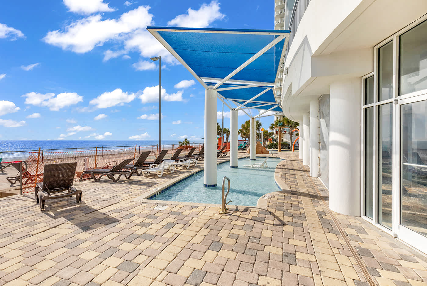 Fully Updated 1BR Oceanfront Oasis at Oceans One | Photo 27