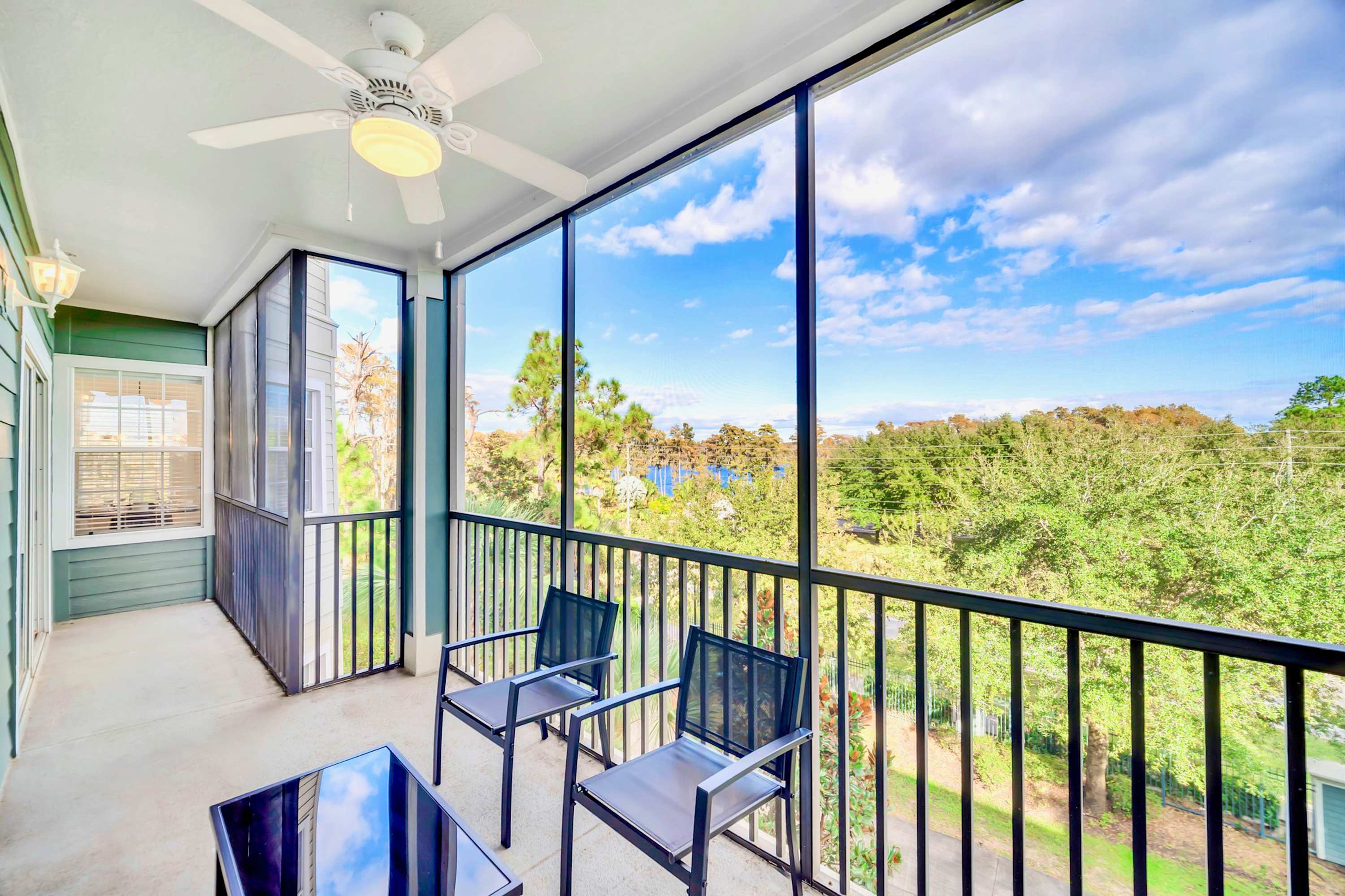 Refreshing private outdoor patio 