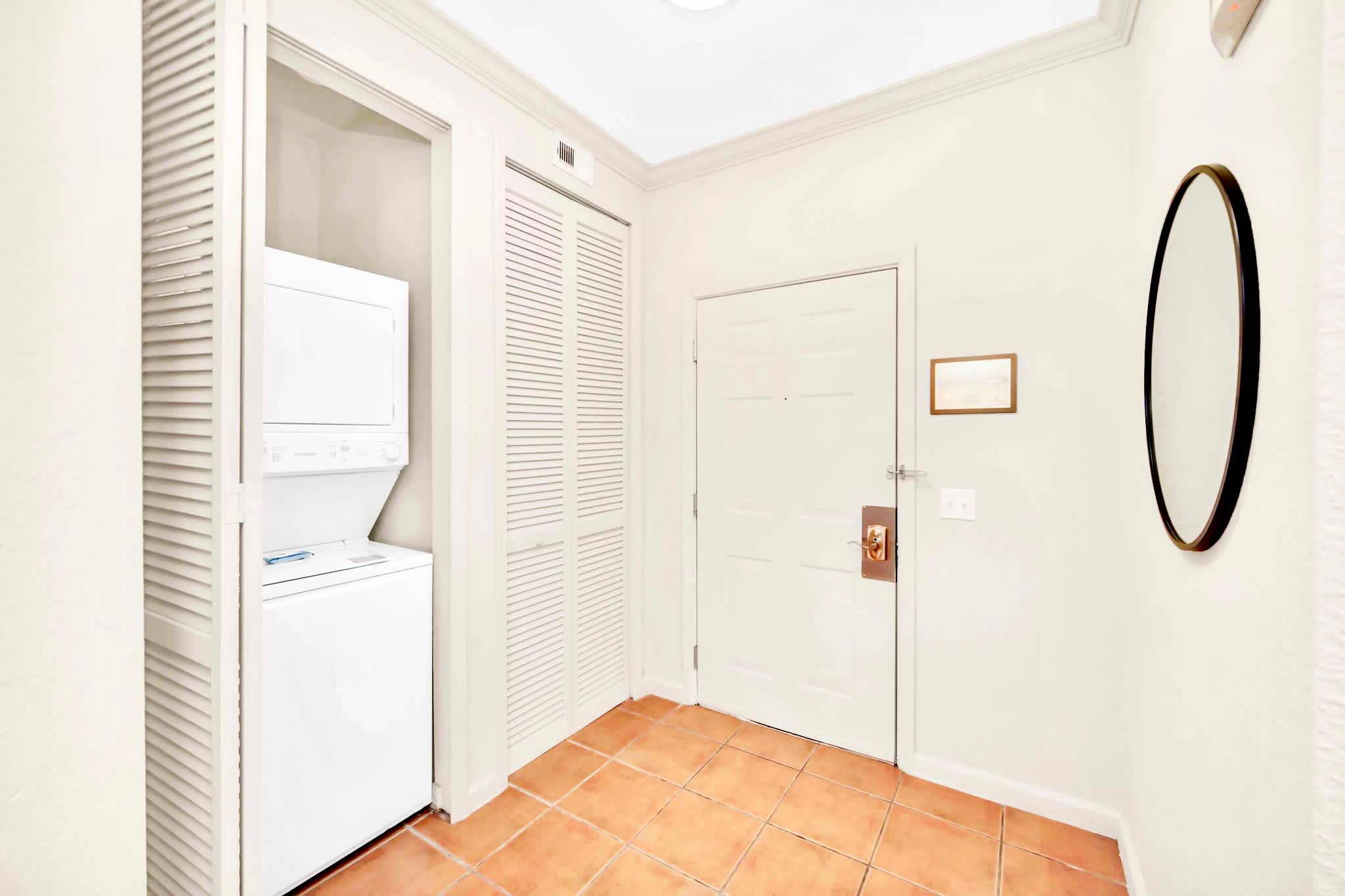 In-suite laundry facilities (washer and dryer)