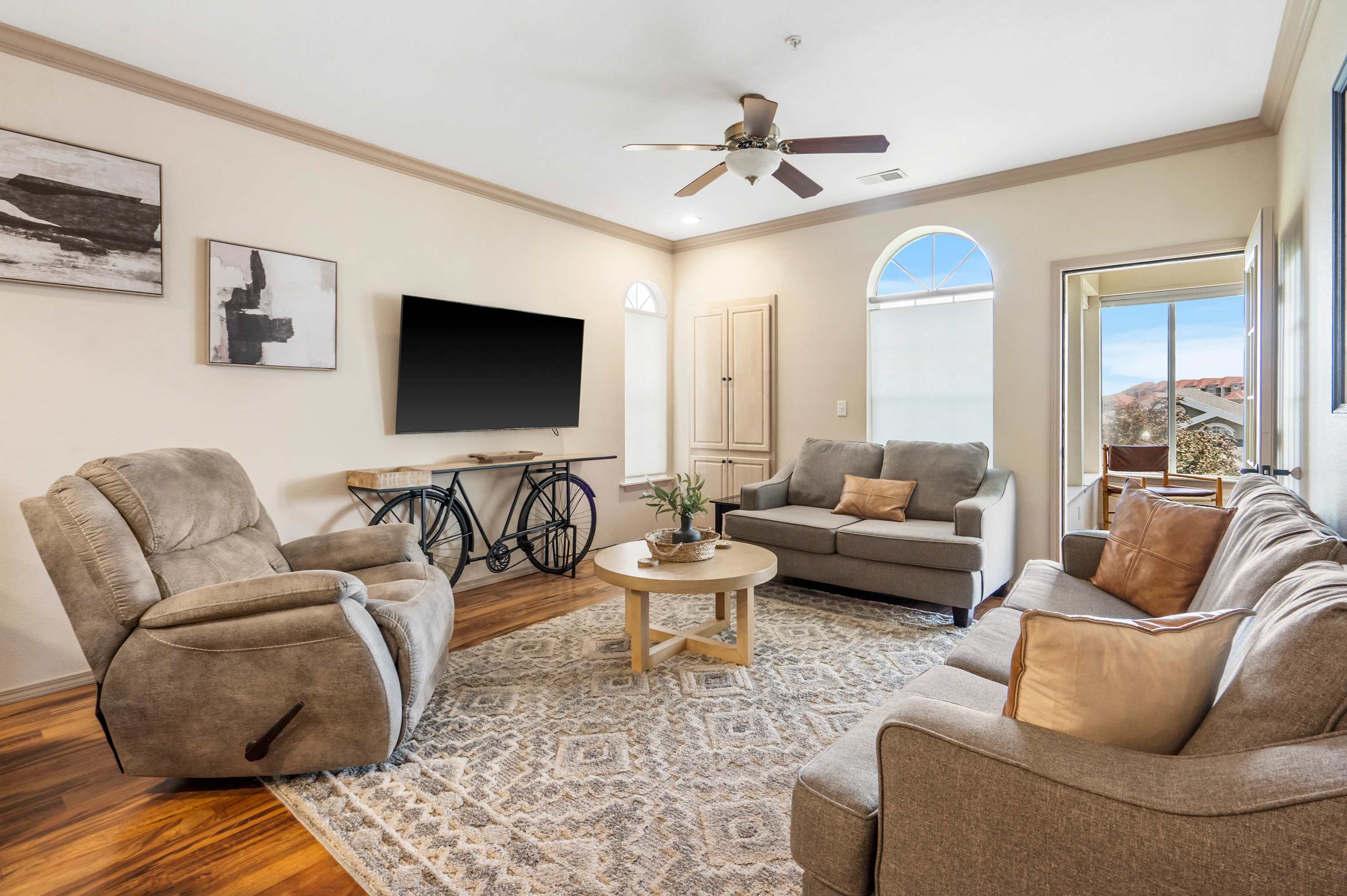 Glorious Relaxation - Golf Course Views