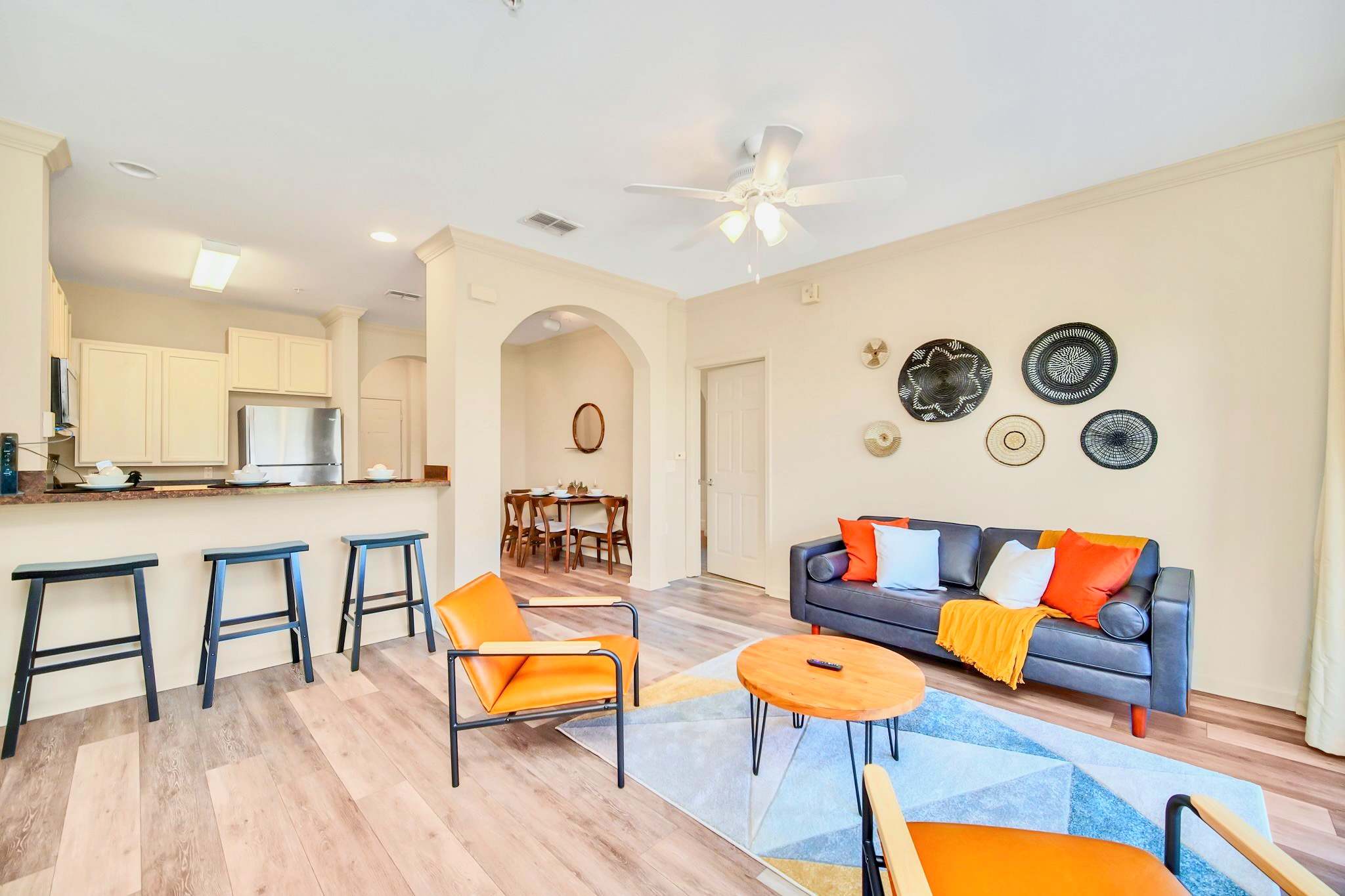 Inviting living room with vibrant furniture 
