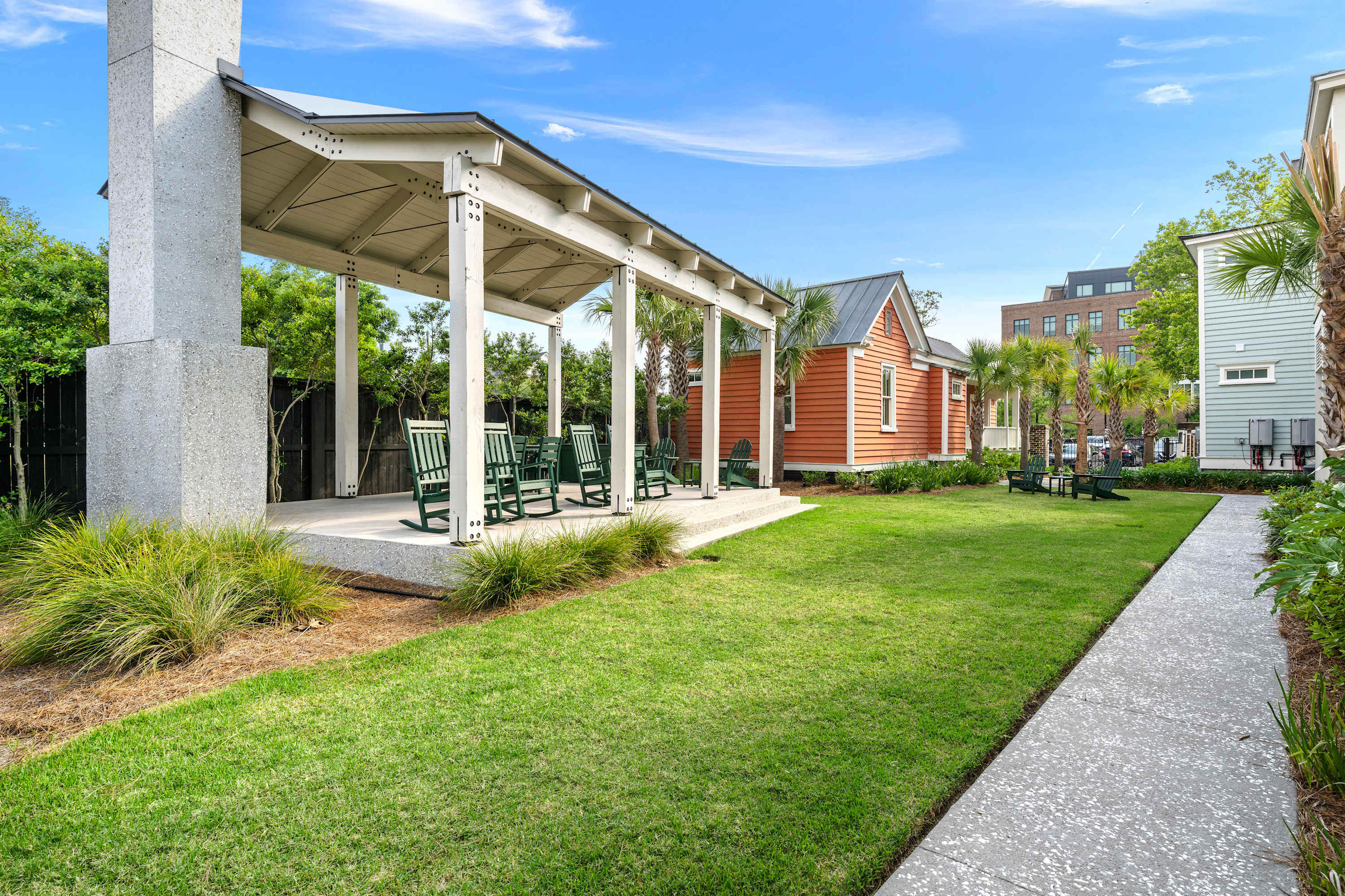 Shared Outdoor Space! Feel free to to use the shared gazebo!