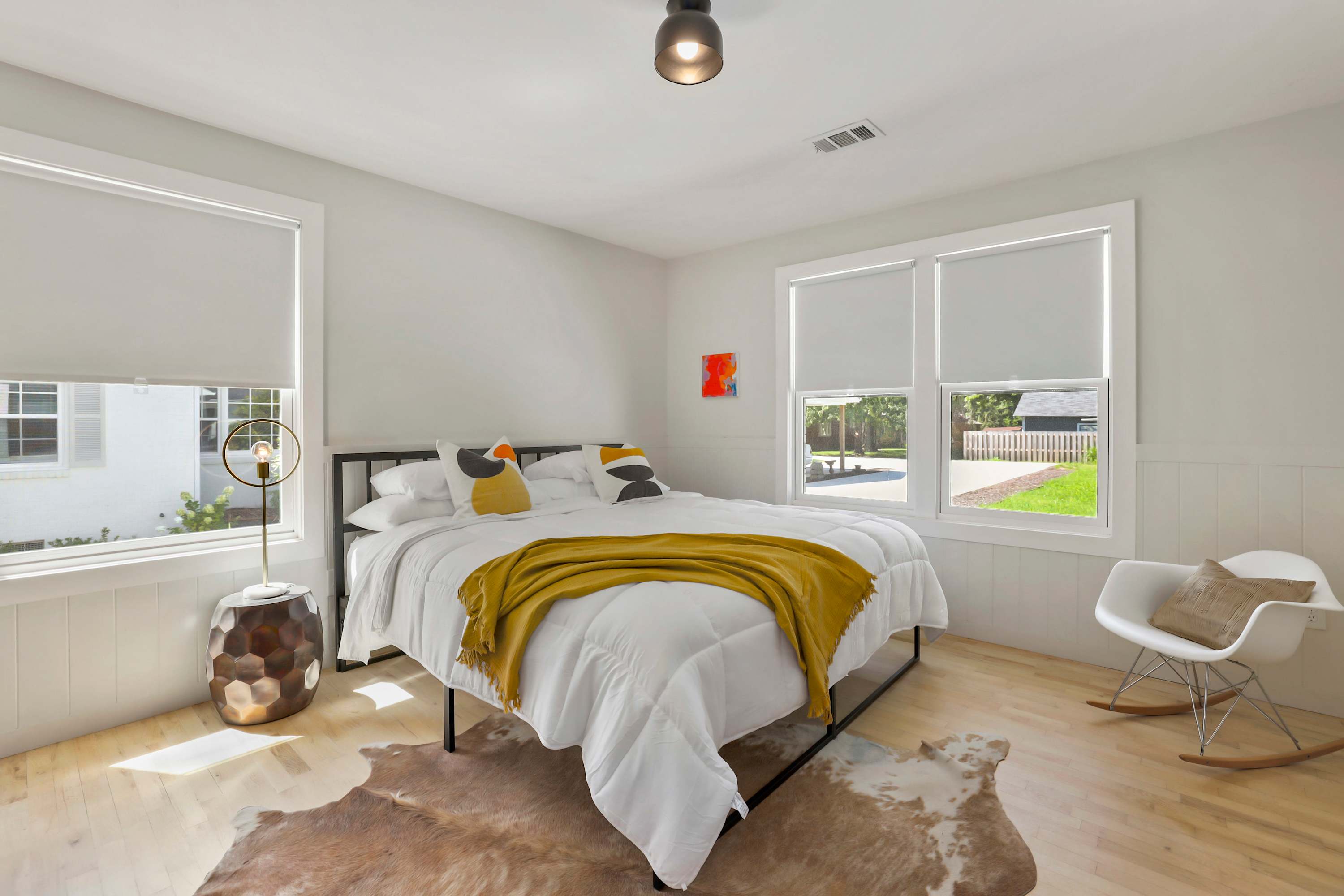bedroom 1 with king