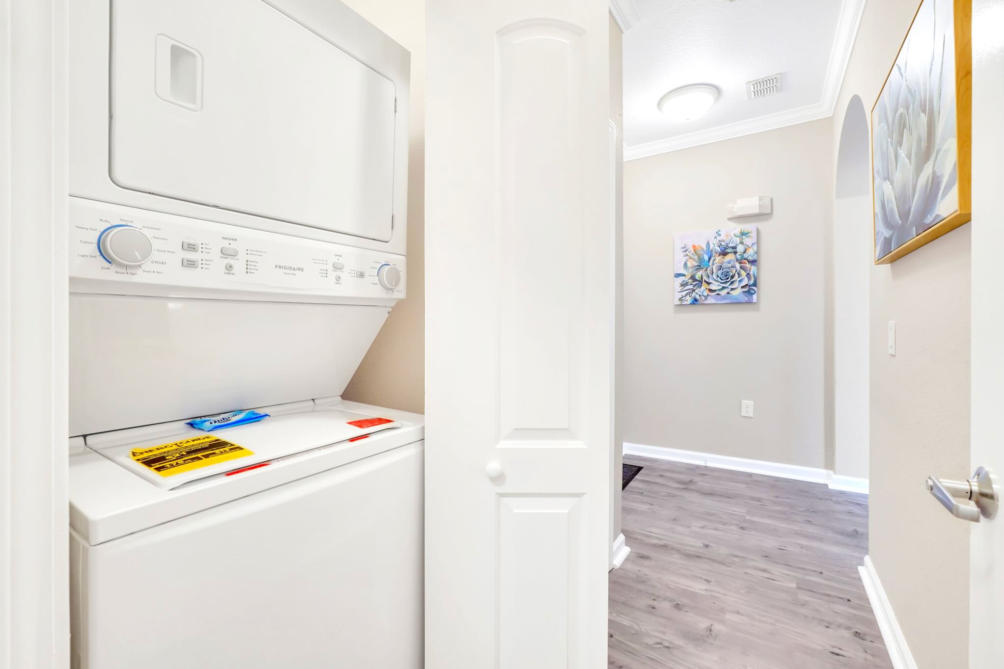 In-suite laundry facilities (washer and dryer)