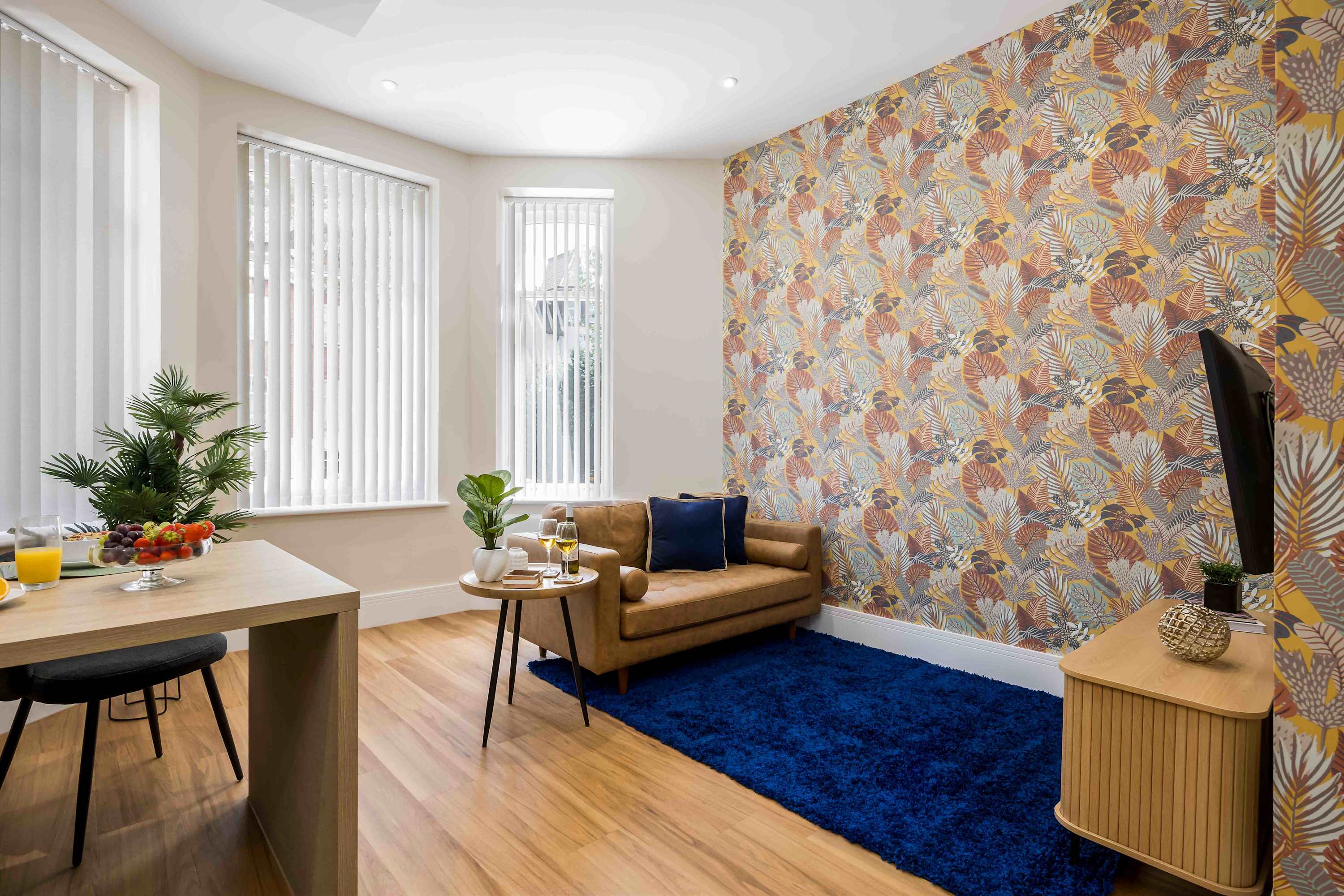 Relaxed & Luxurious Apartment with Garden - Photo 2