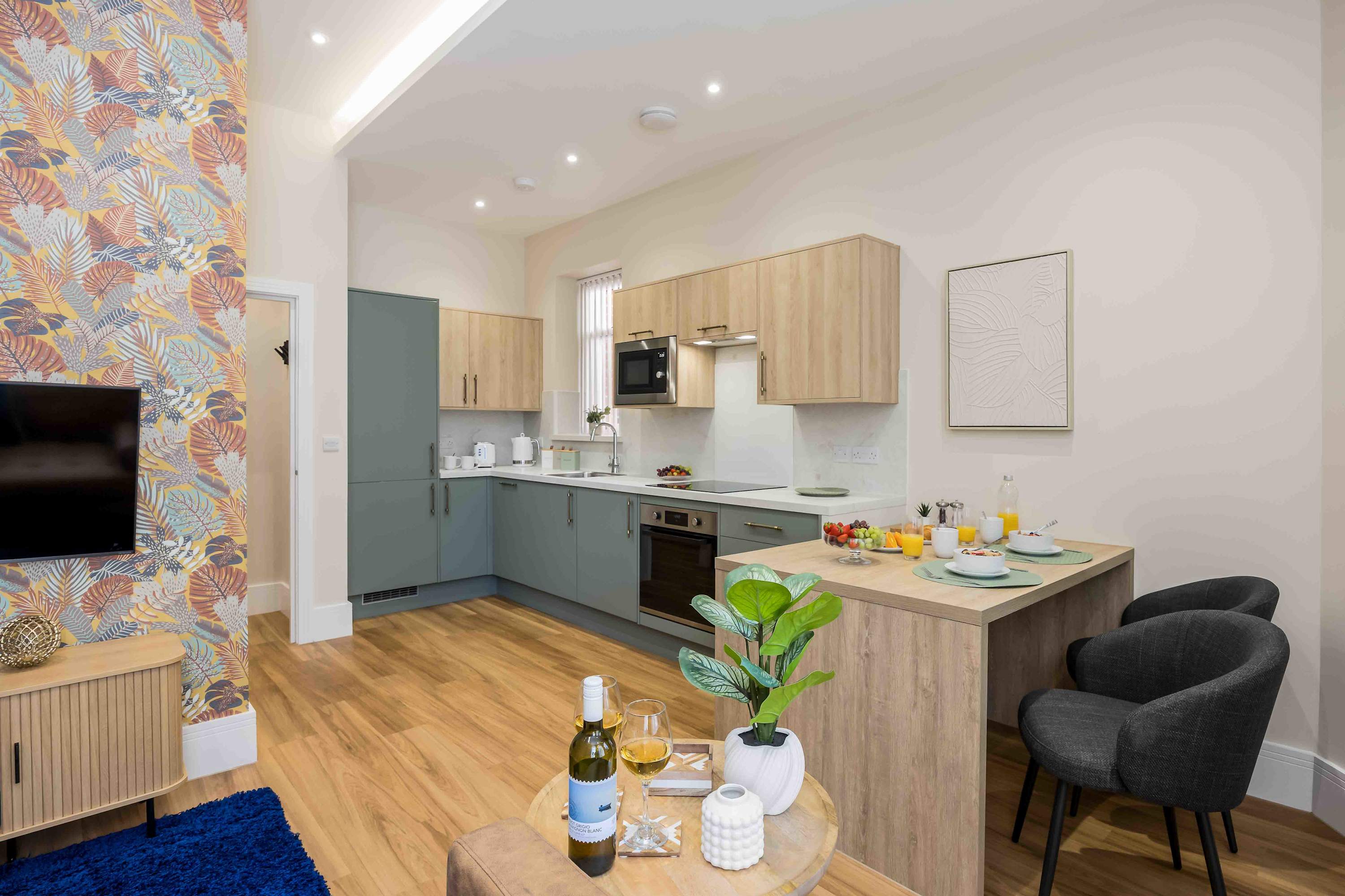 Relaxed &  Luxurious Apartment with Garden