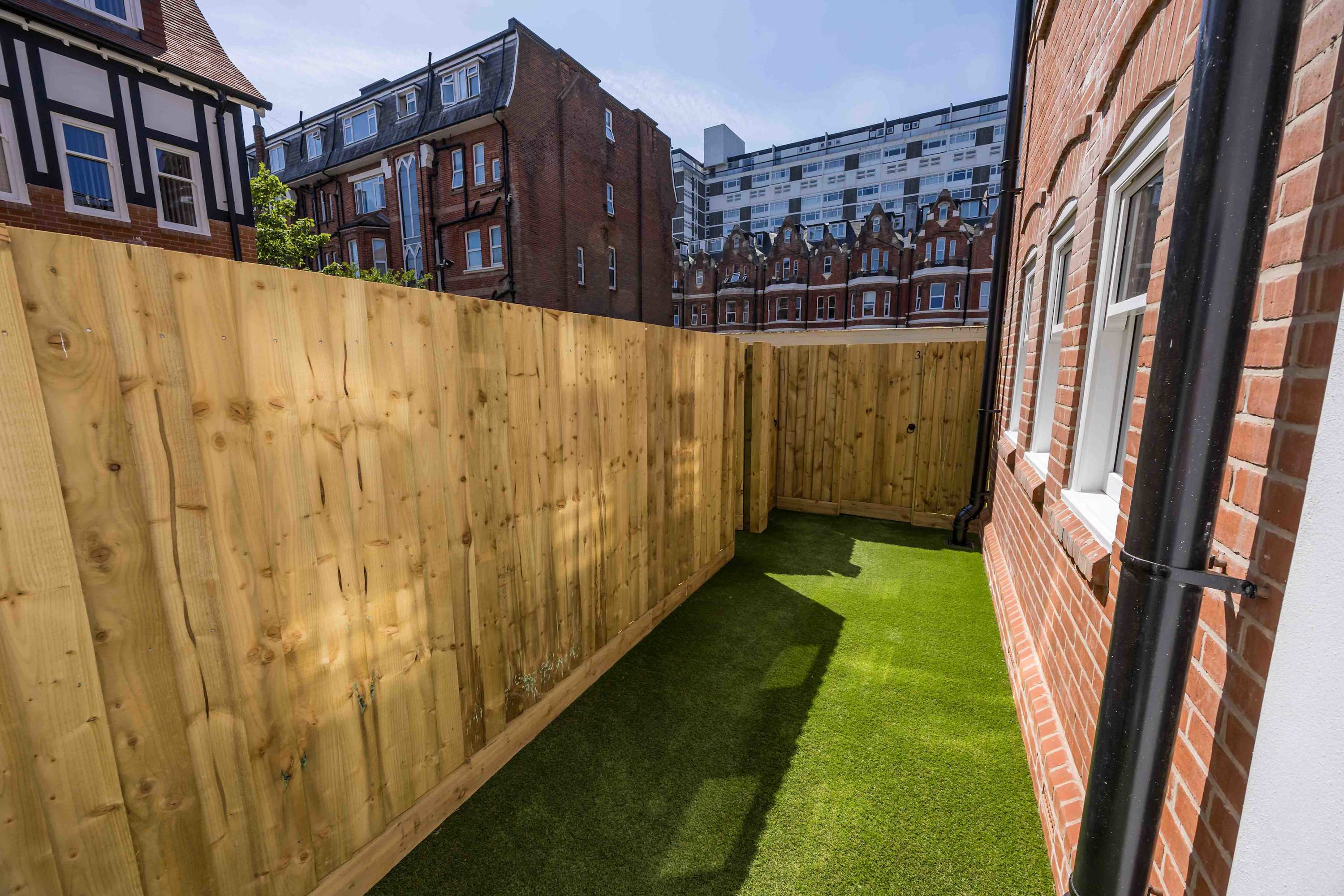 Brand New Luxurious Haven With Garden