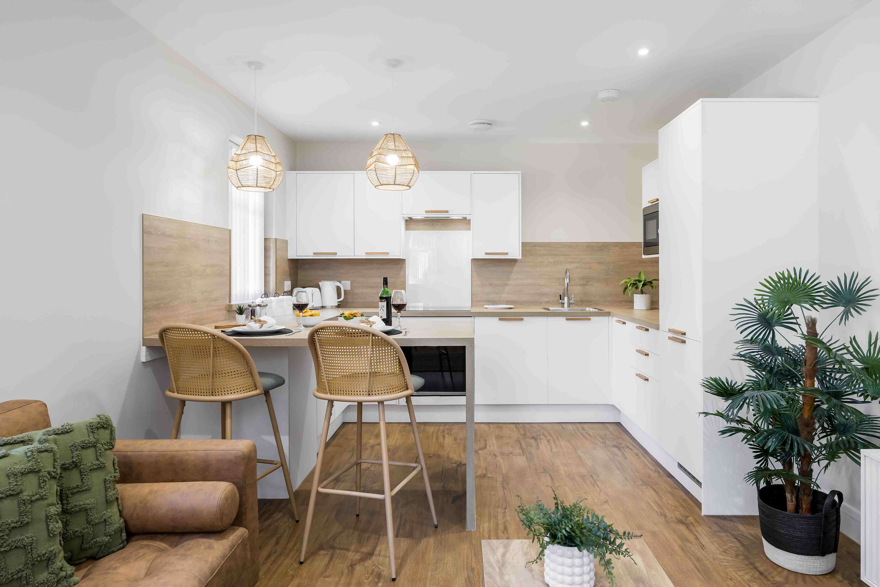 Luxe Coastal Apartament with Garden