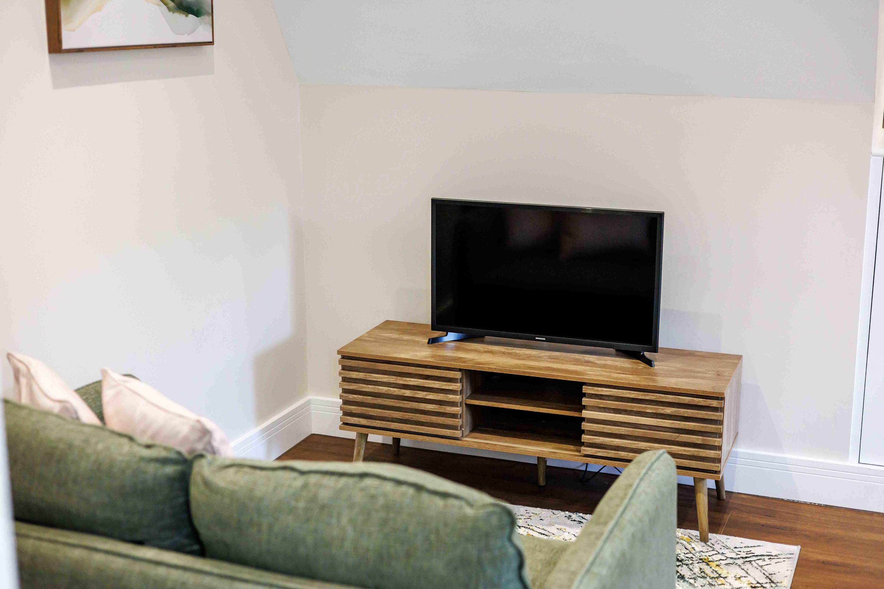 Elegant Family Gataway with Balcony and parking
