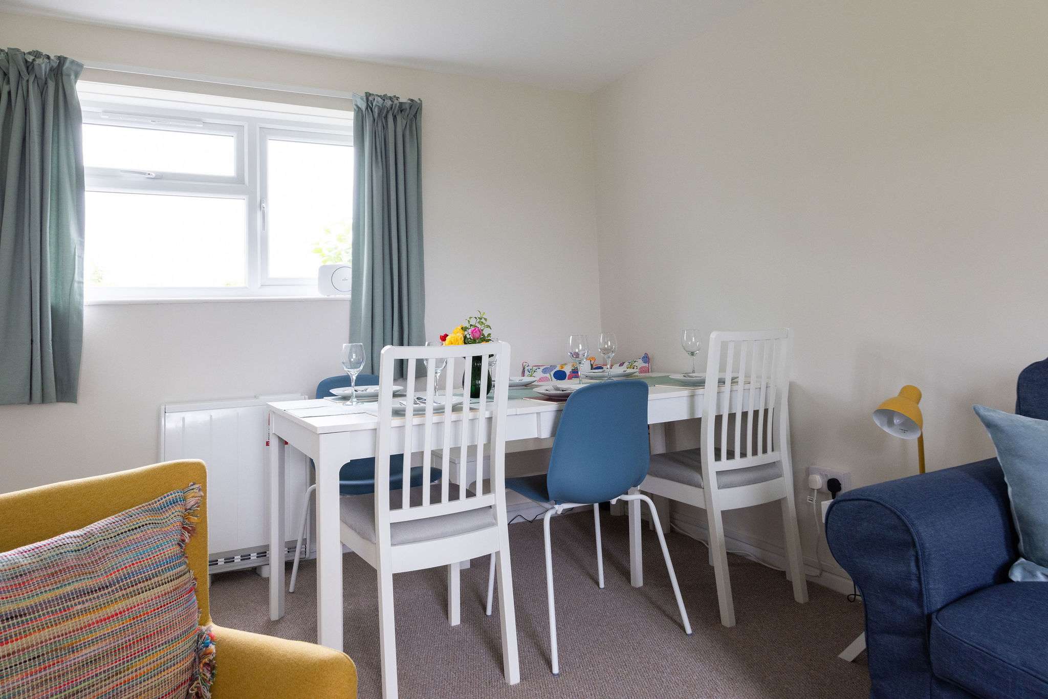 Dining table comfortably seats all six guests!