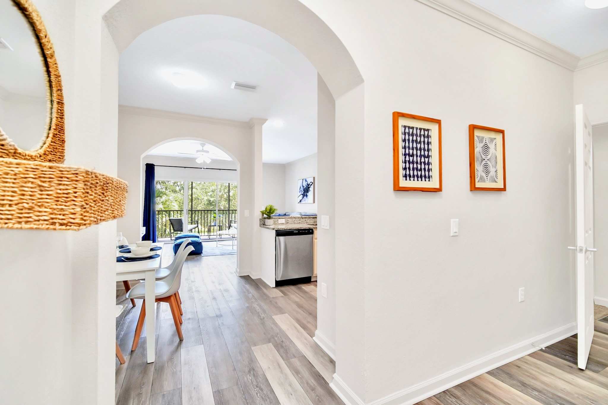 Upstay Pet Friendly Condo Sauna Pool | Photo 9