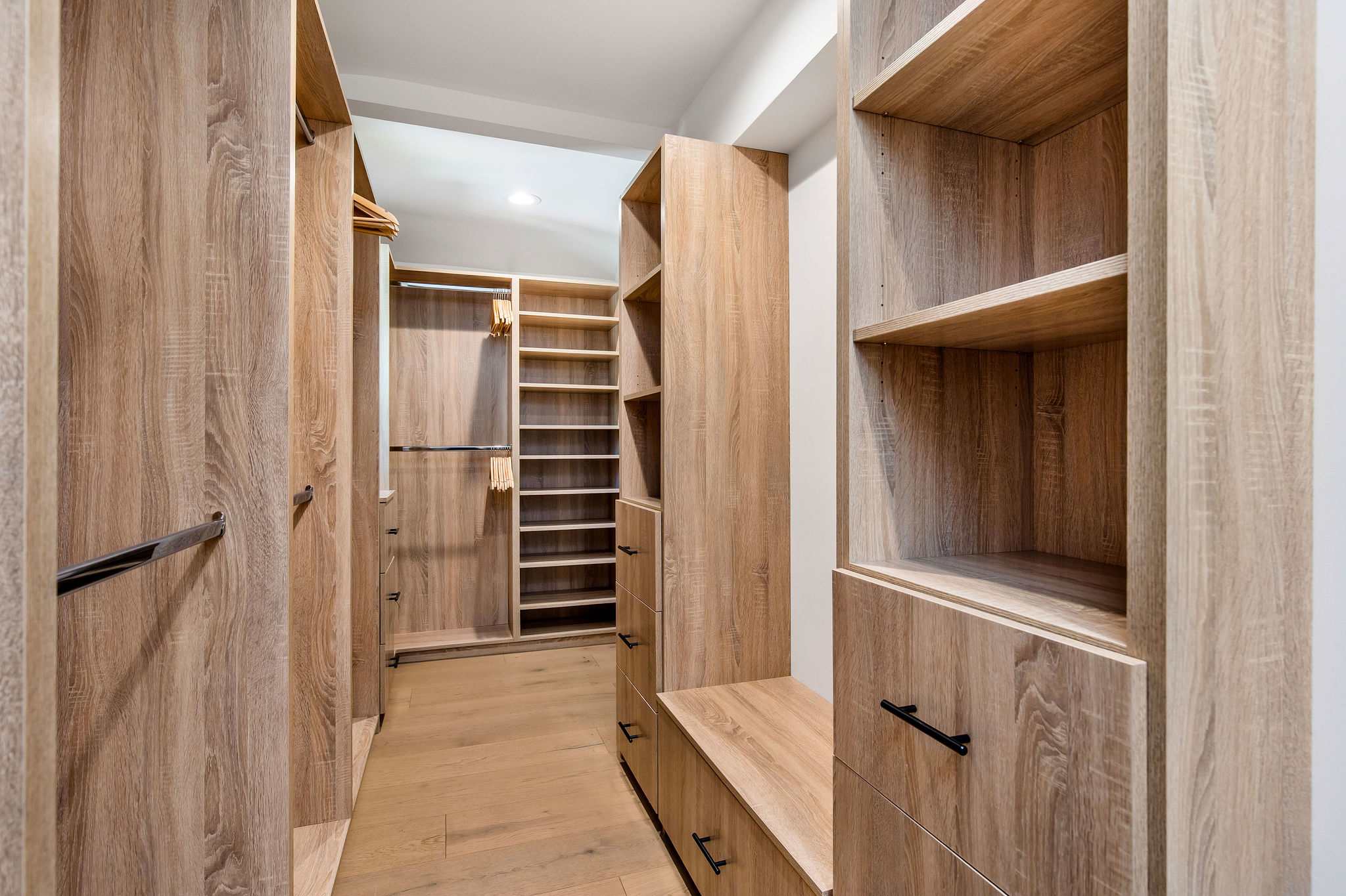 Enough space for a full week’s wardrobe
