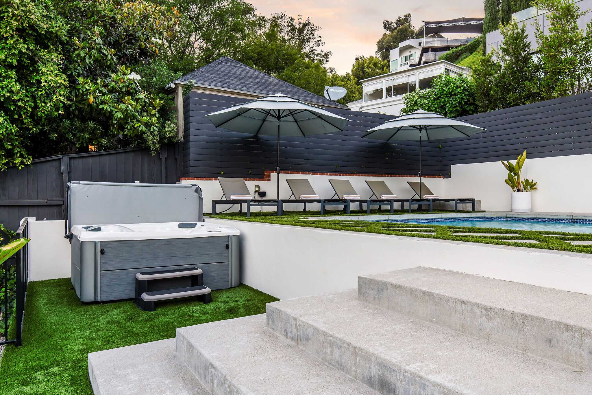Grill, sip, and lounge in a setting made for golden hours.