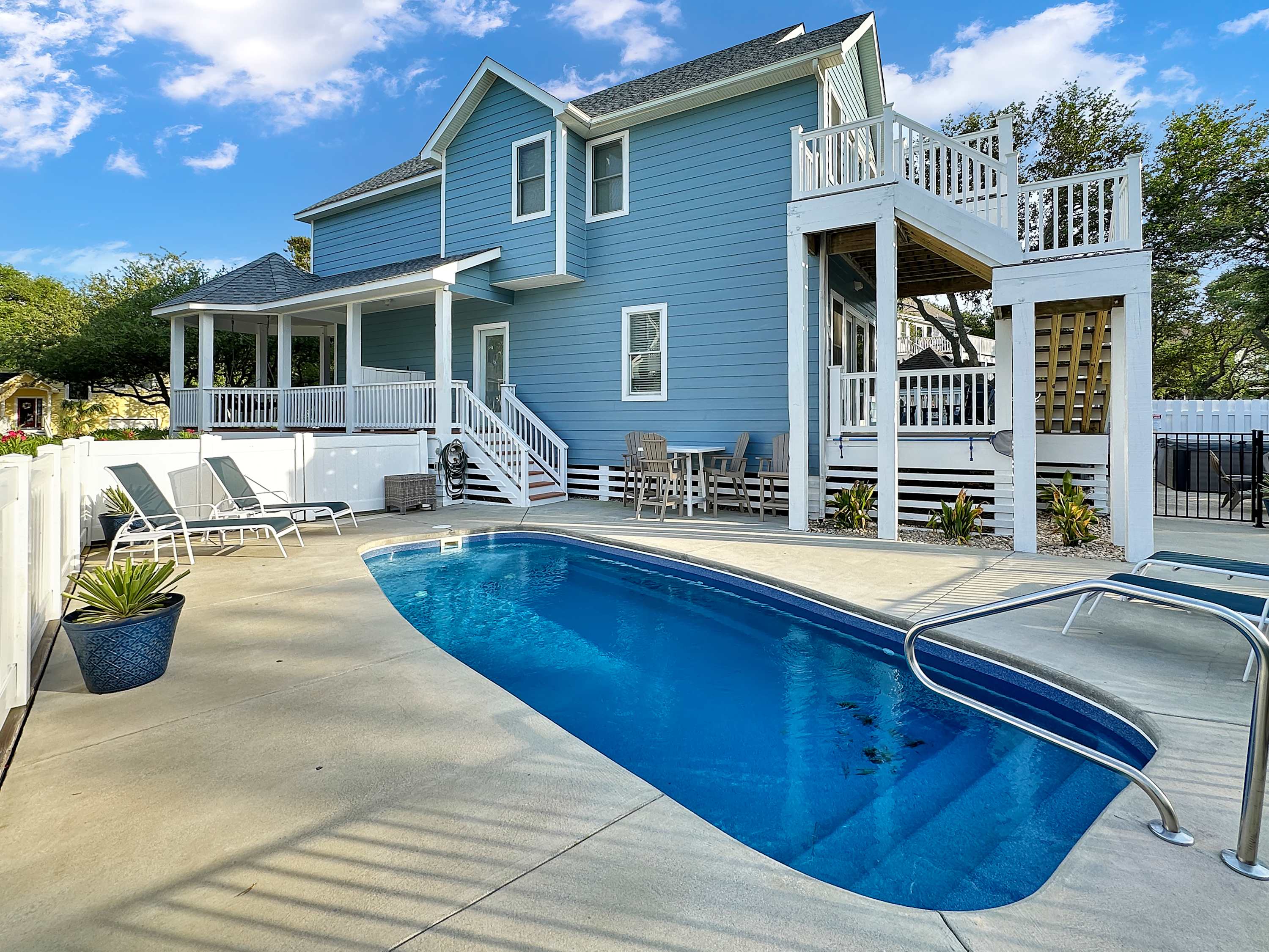 Renovated Cottage w/ Heated Pool, Spa & Amenities! — Corolla, NC — vacation rental