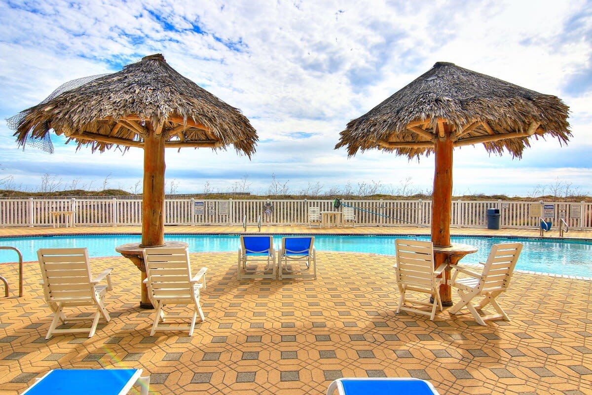 Beachfront Balcony, Pool, Boardwalk | Playa Azul